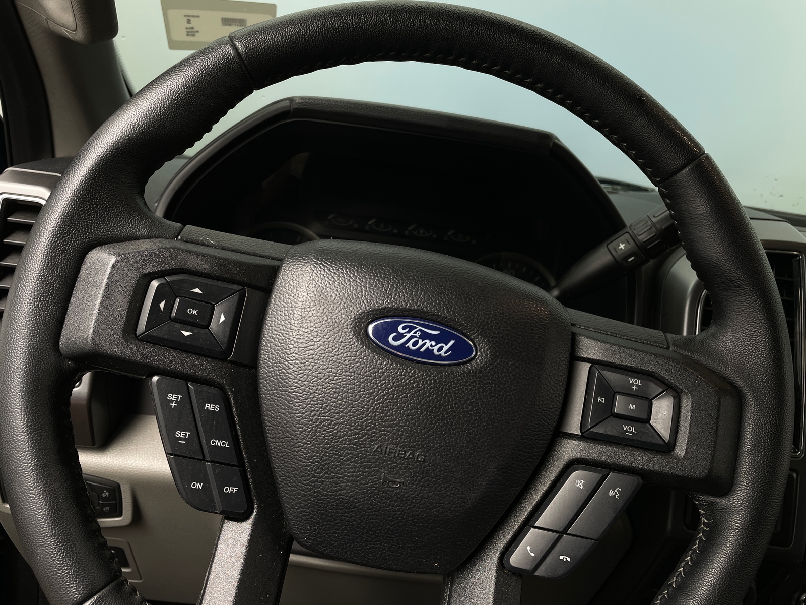 Thumbnail: 2019 Ford Econoline - 5