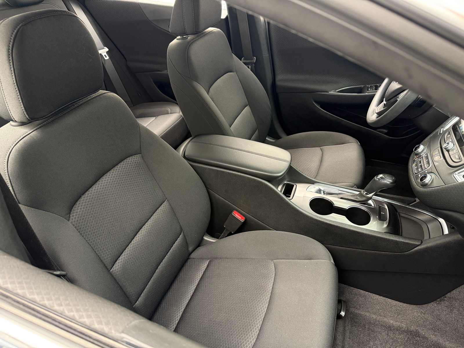 Thumbnail: 2020 Chevrolet Malibu - 2