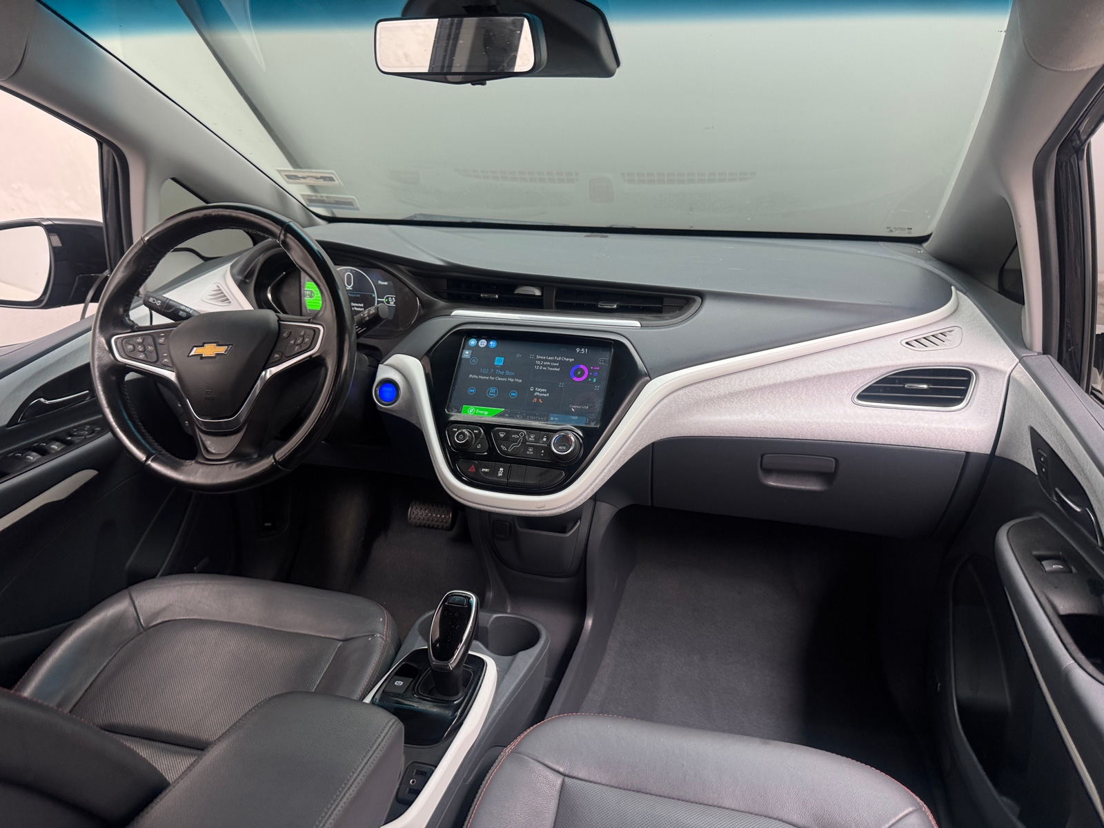Thumbnail: 2017 Chevrolet Bolt EV - 2