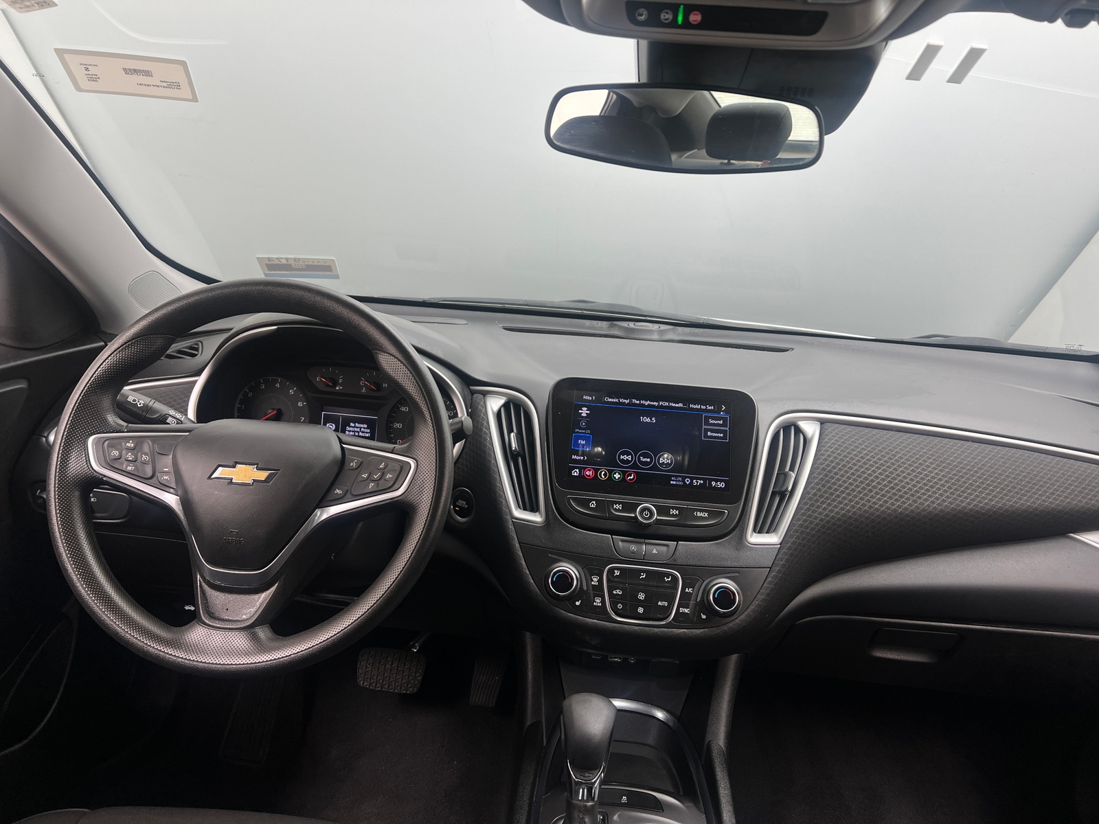 Thumbnail: 2023 Chevrolet Malibu - 3