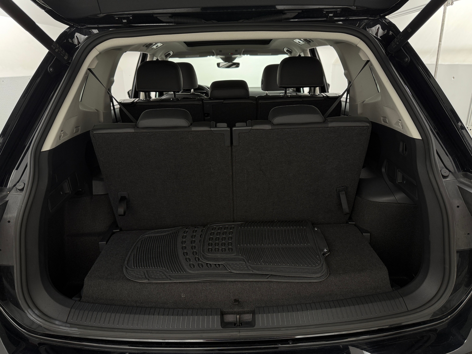 Thumbnail: 2024 Volkswagen Tiguan - 6