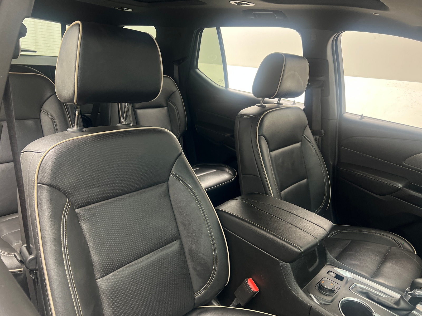 Thumbnail: 2023 Chevrolet Traverse - 2