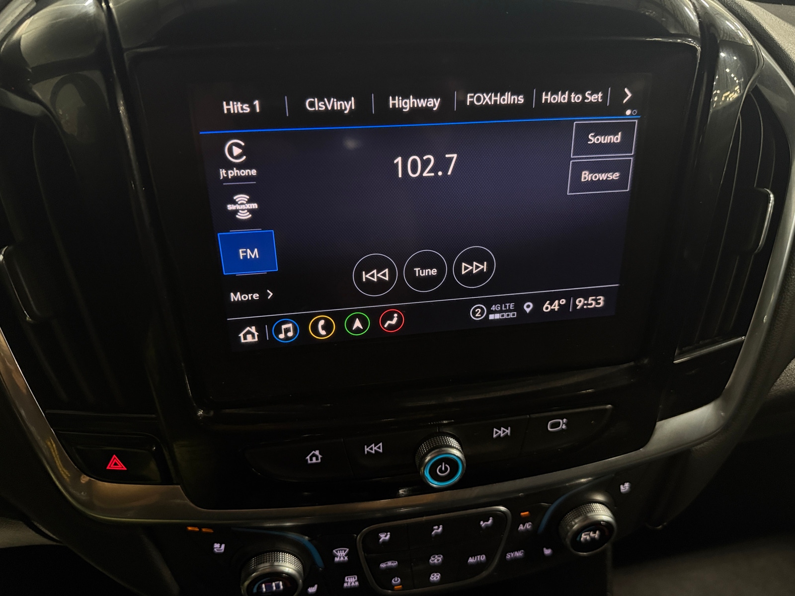 Thumbnail: 2023 Chevrolet Traverse - 4