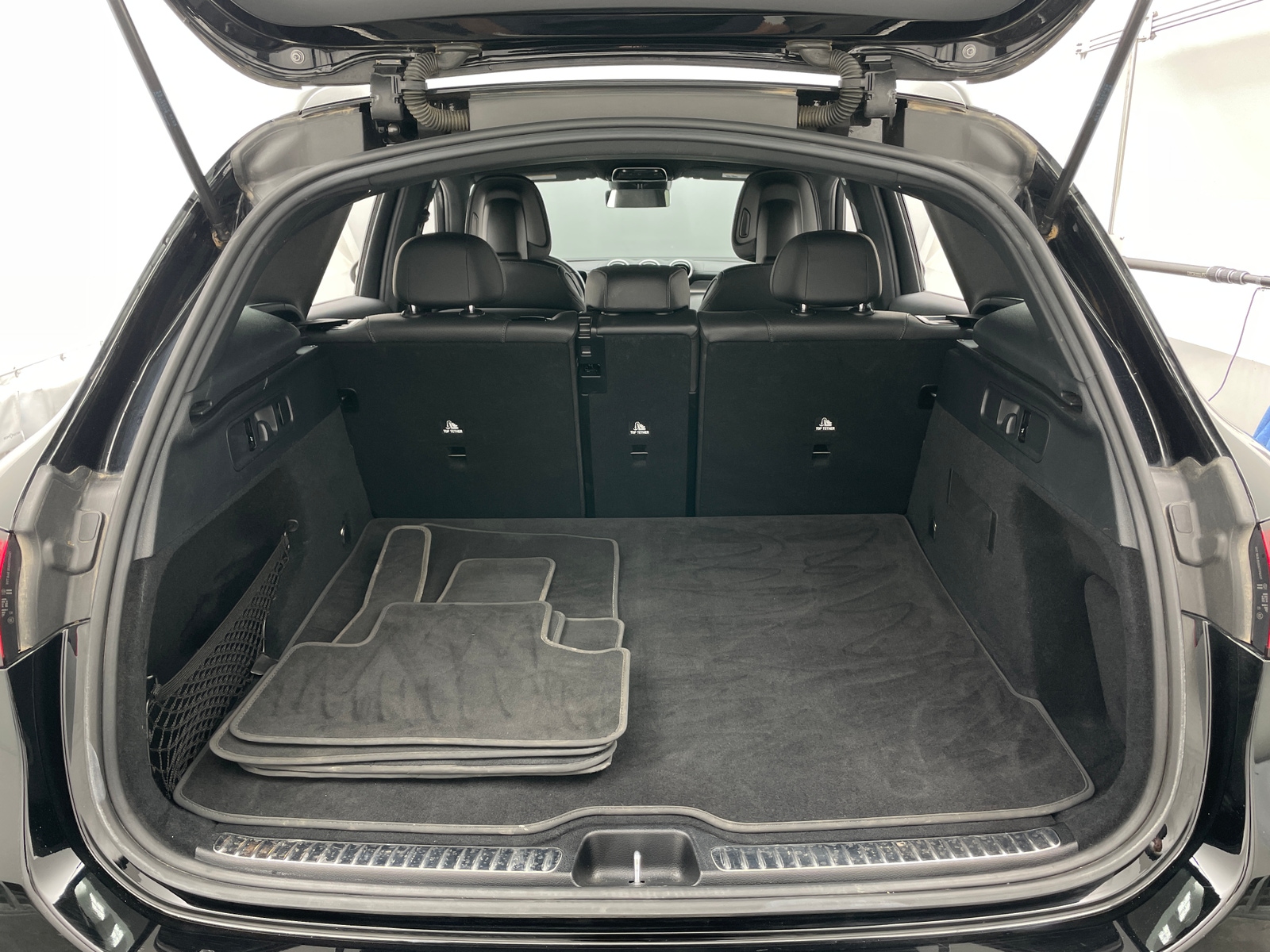 Thumbnail: 2024 Mercedes-Benz GLC - 6