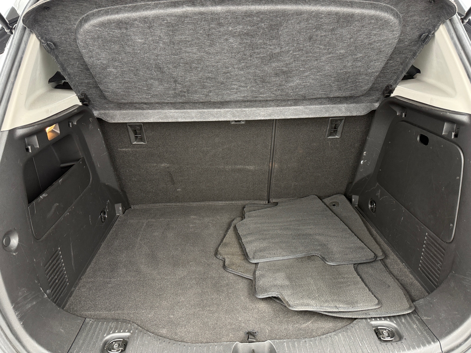 Thumbnail: 2016 Buick Encore - 6