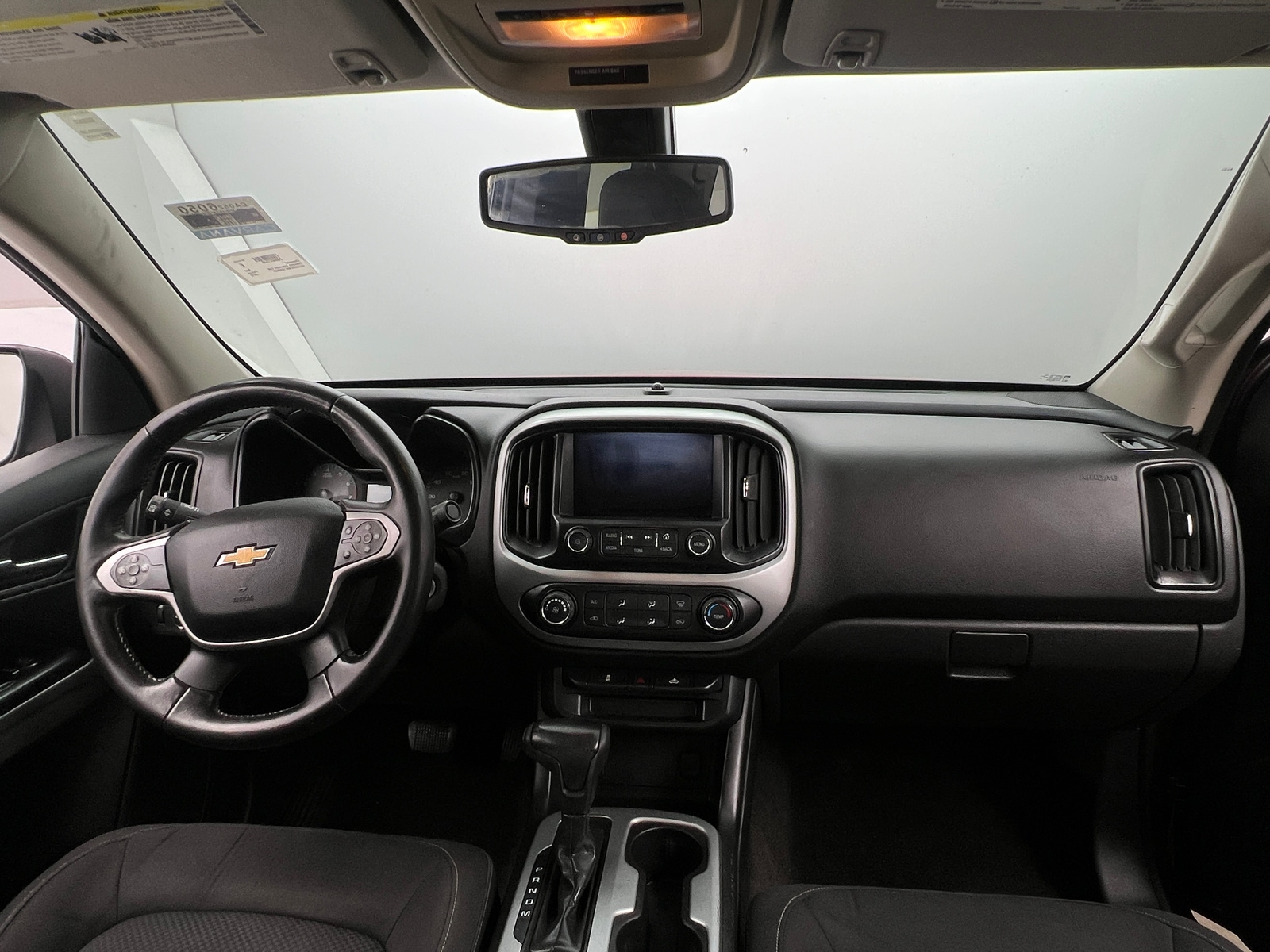 Thumbnail: 2015 Chevrolet Colorado - 3