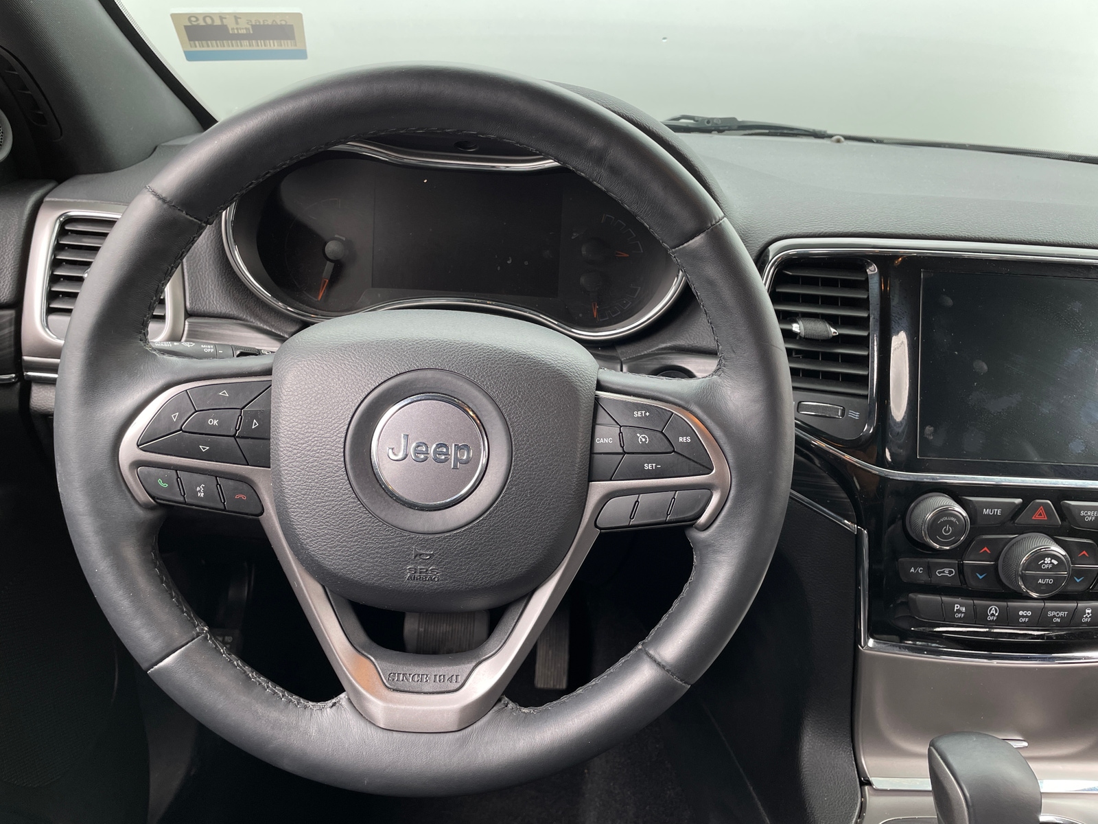 Thumbnail: 2019 Jeep Grand Cherokee - 4