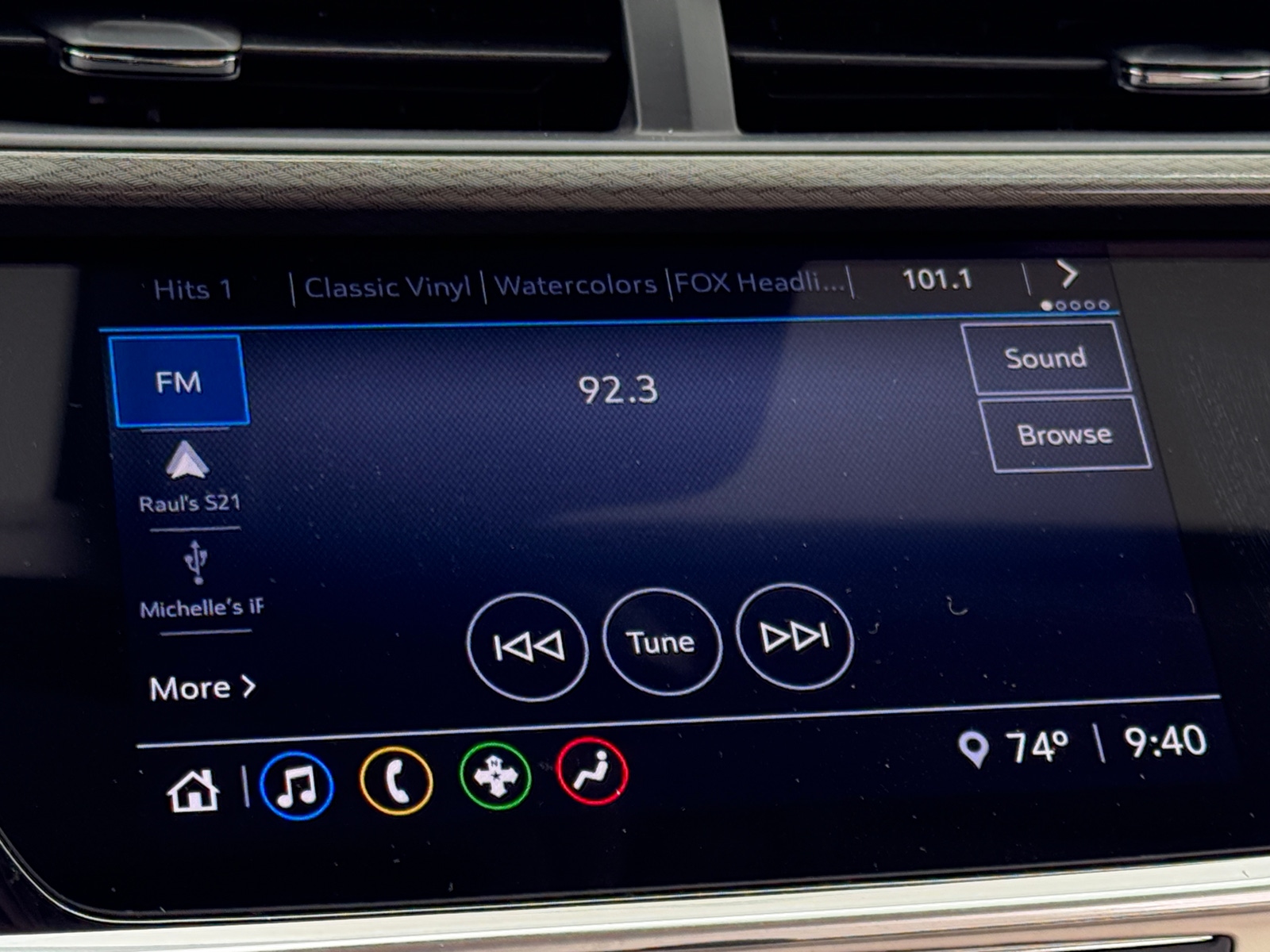 Thumbnail: 2020 Buick Encore GX - 3