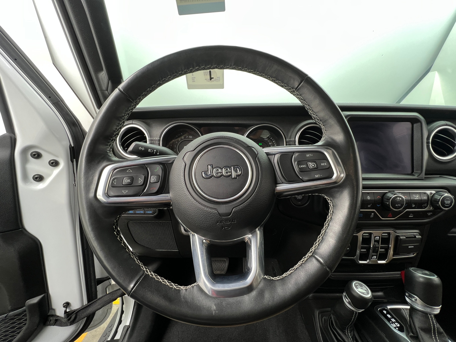 Thumbnail: 2022 Jeep Wrangler - 4