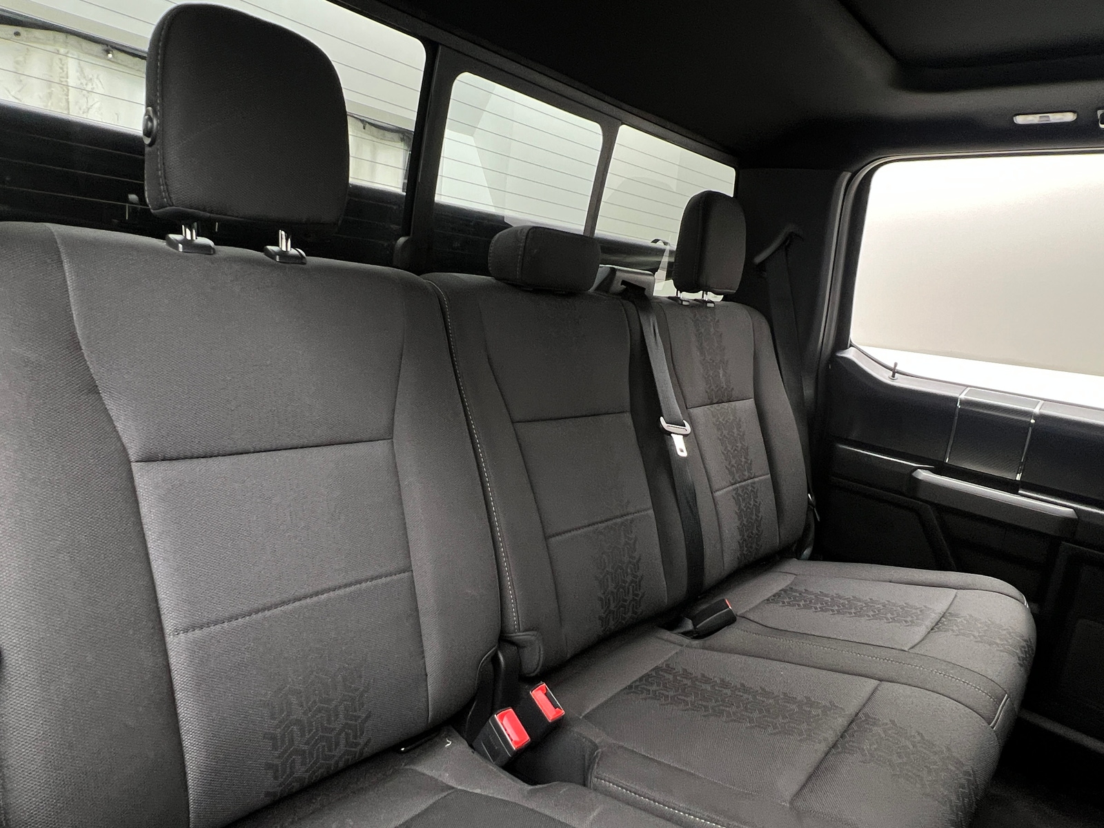 Thumbnail: 2018 Ford Econoline - 6