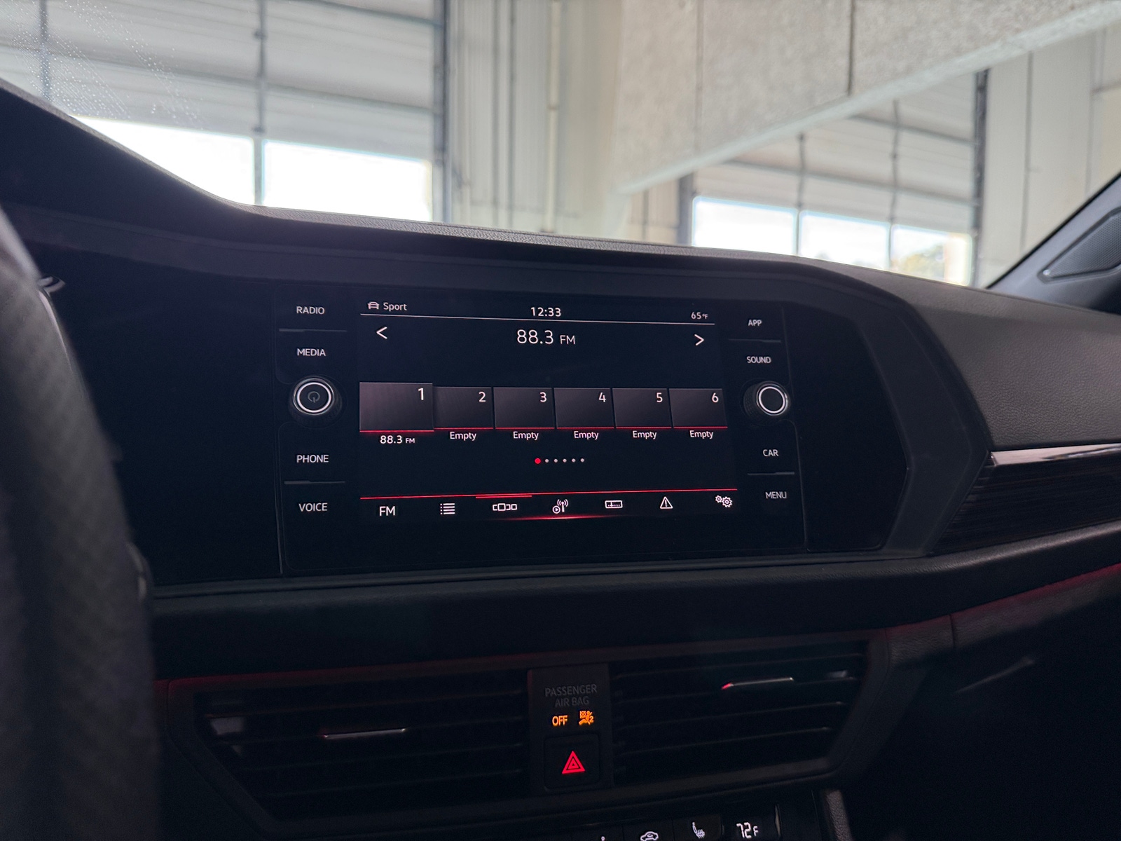 Thumbnail: 2022 Volkswagen Jetta - 3