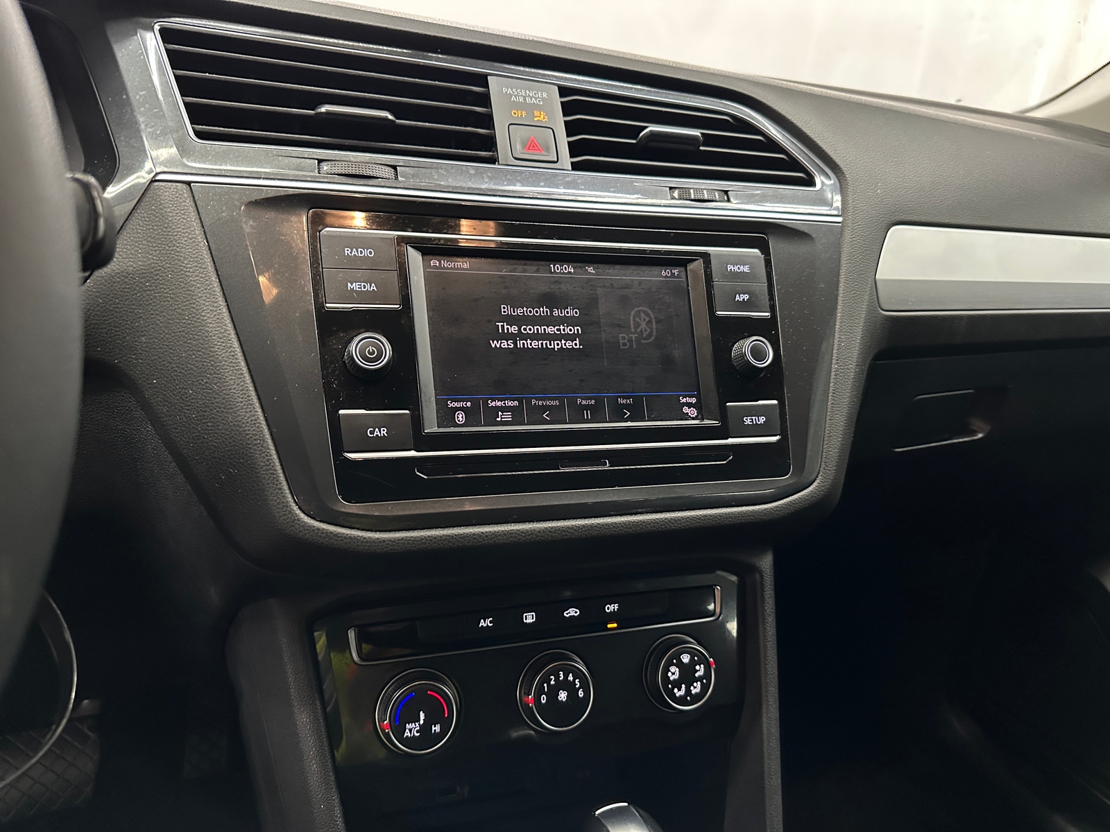 Thumbnail: 2019 Volkswagen Tiguan - 4