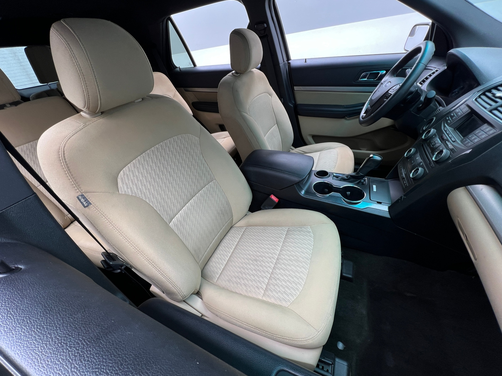 Thumbnail: 2016 Ford Explorer - 2