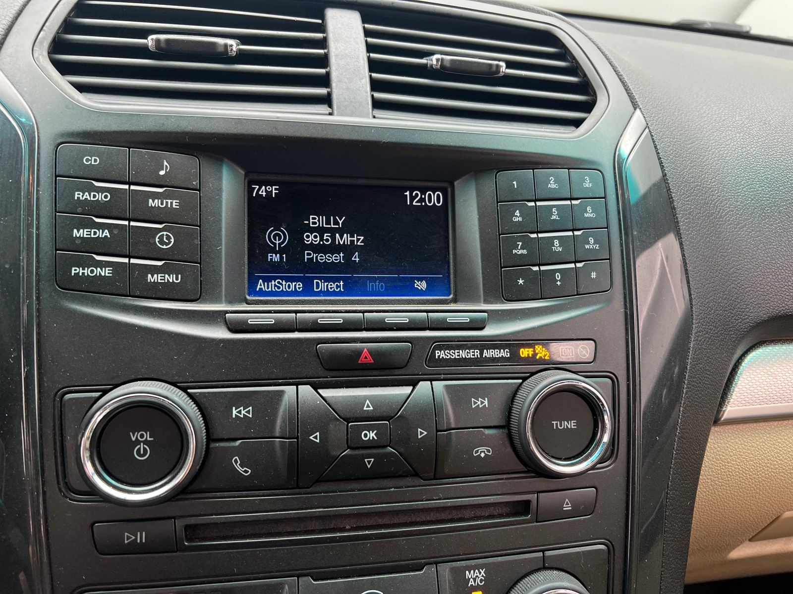 Thumbnail: 2016 Ford Explorer - 4