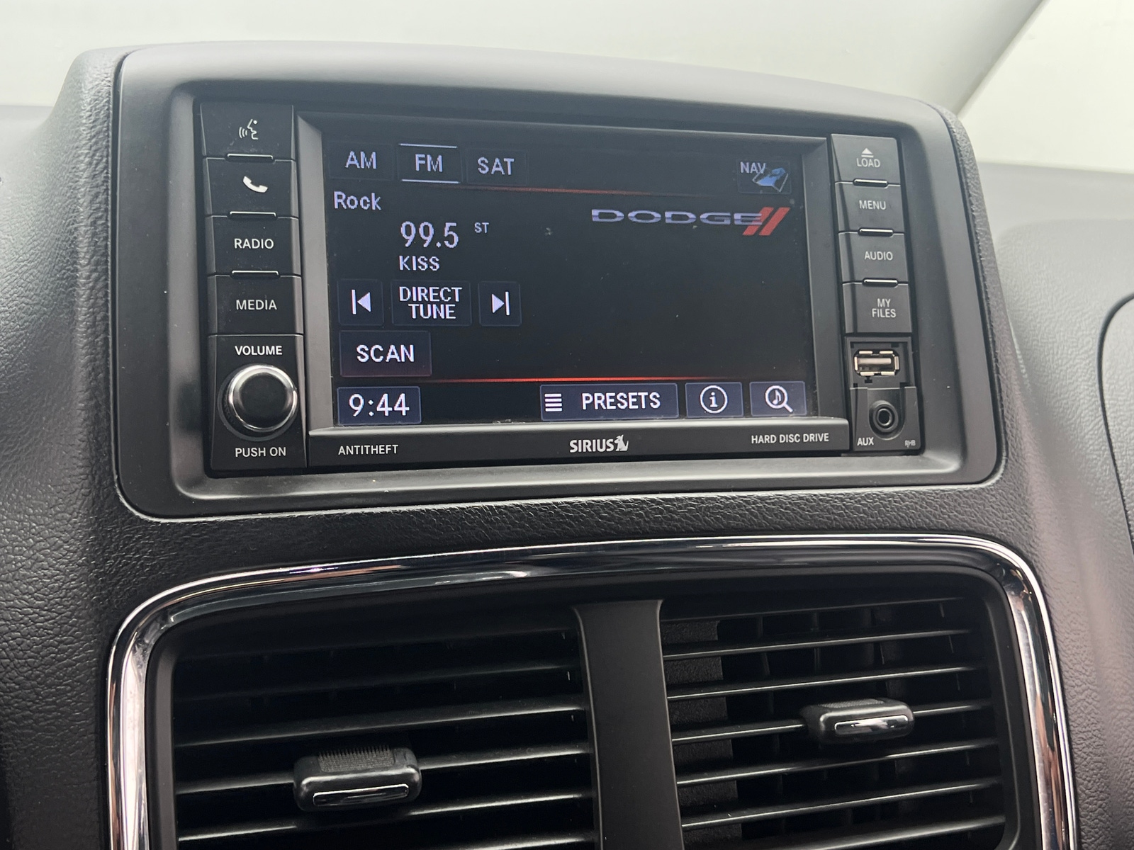 Thumbnail: 2019 Dodge Grand Caravan - 3