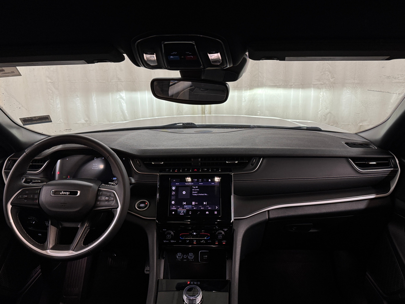 Thumbnail: 2024 Jeep Grand Cherokee L - 3