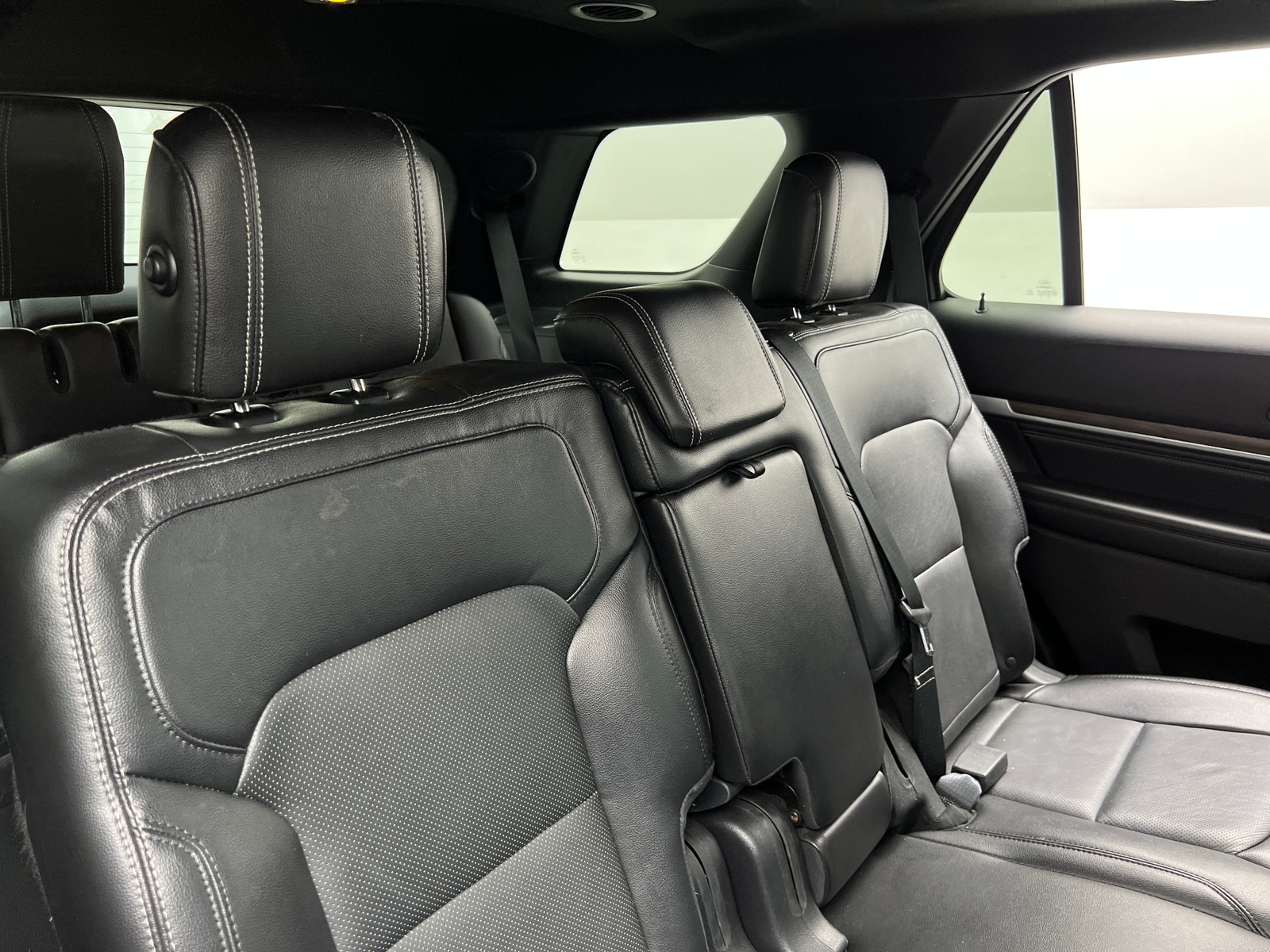 Thumbnail: 2016 Ford Explorer - 5