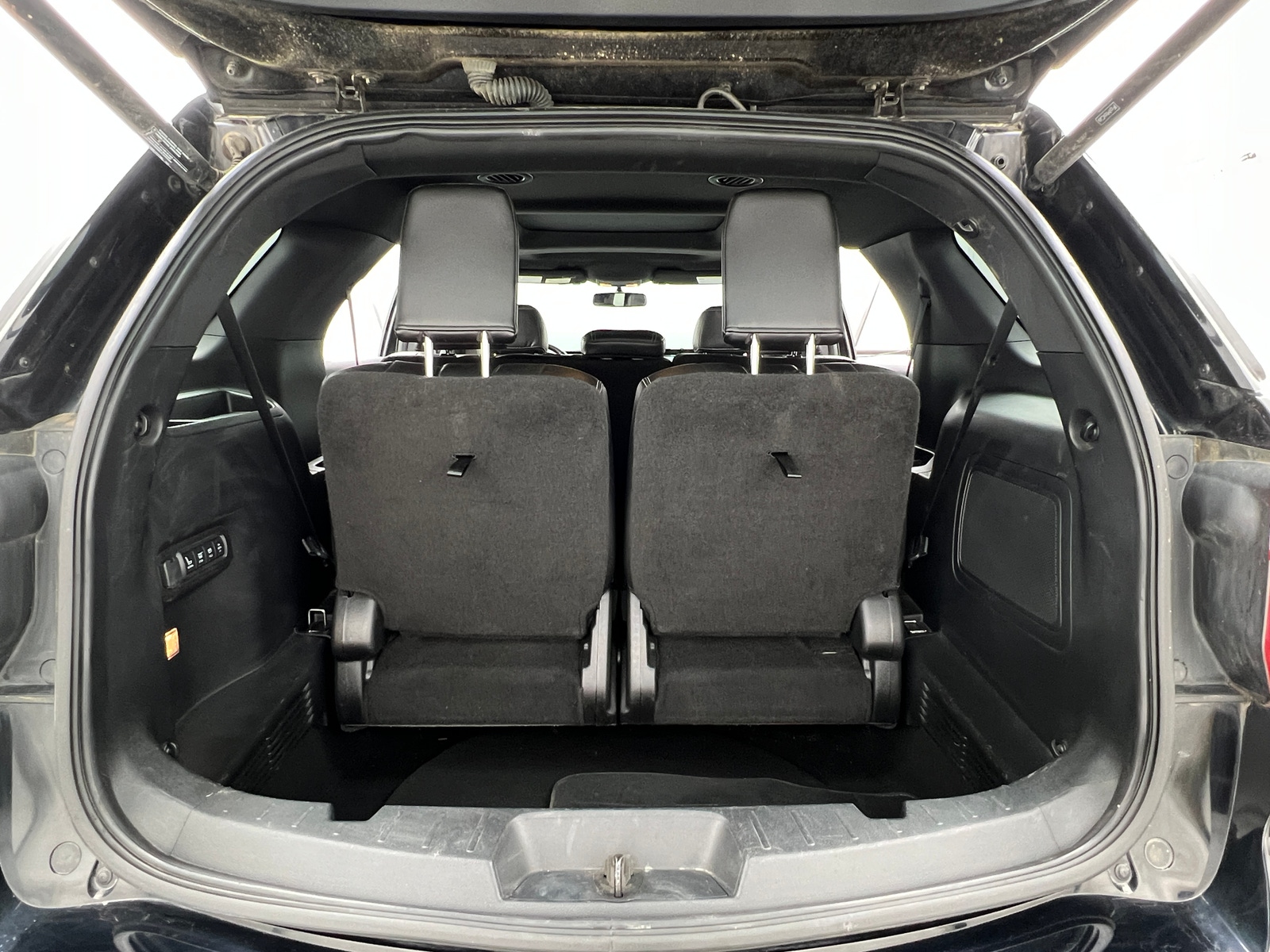 Thumbnail: 2016 Ford Explorer - 6