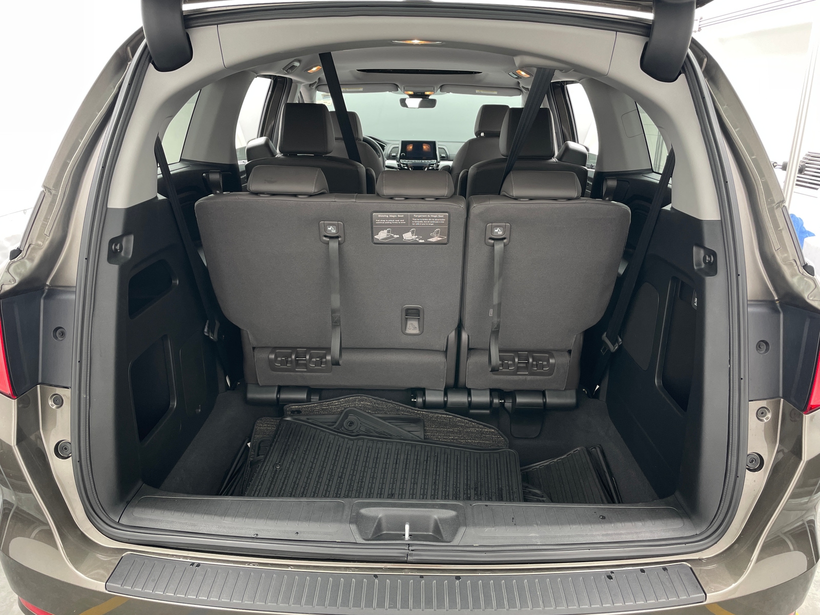 Thumbnail: 2022 Honda Odyssey - 6