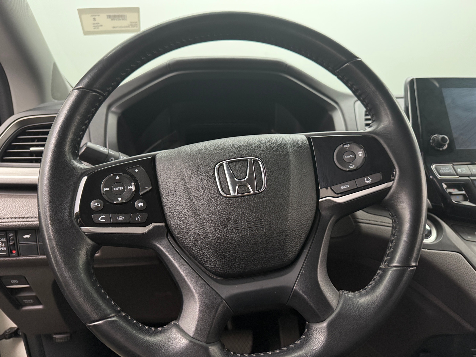 Thumbnail: 2018 Honda Odyssey - 4