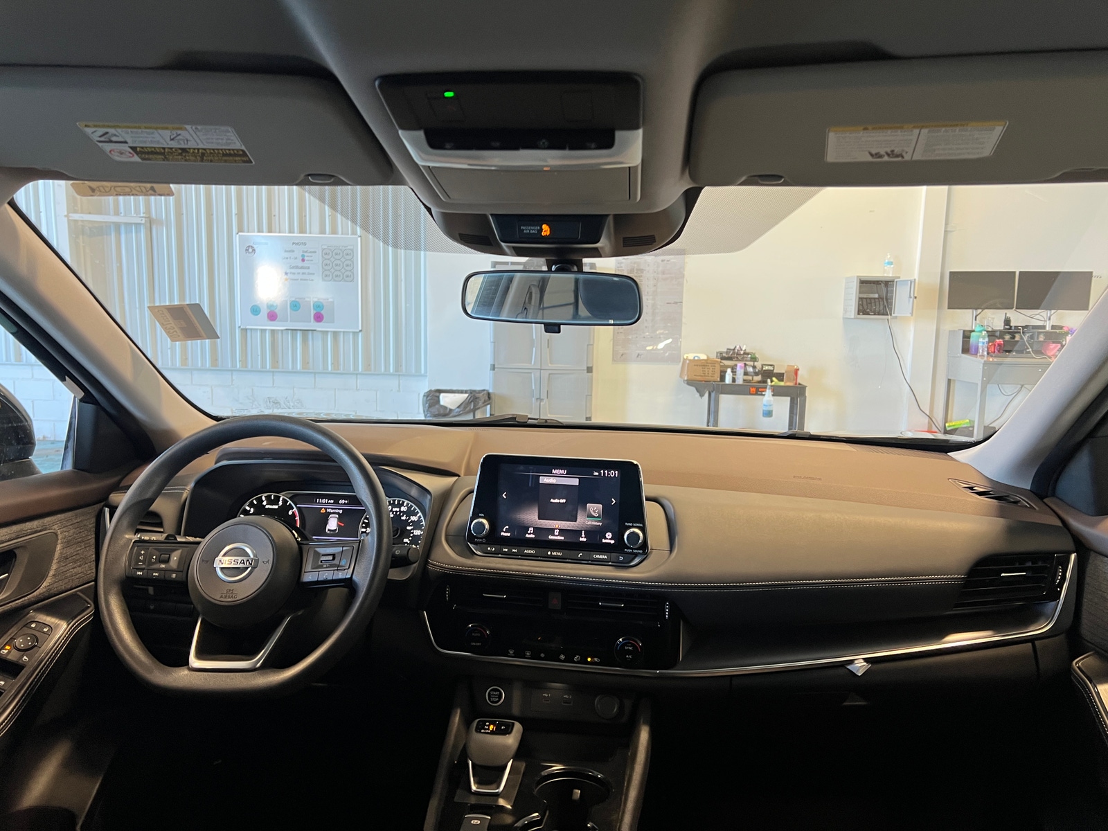 Thumbnail: 2021 Nissan Rogue - 3