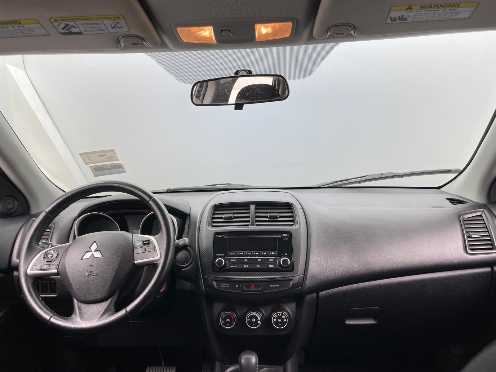 Thumbnail: 2015 Mitsubishi Outlander Sport - 3