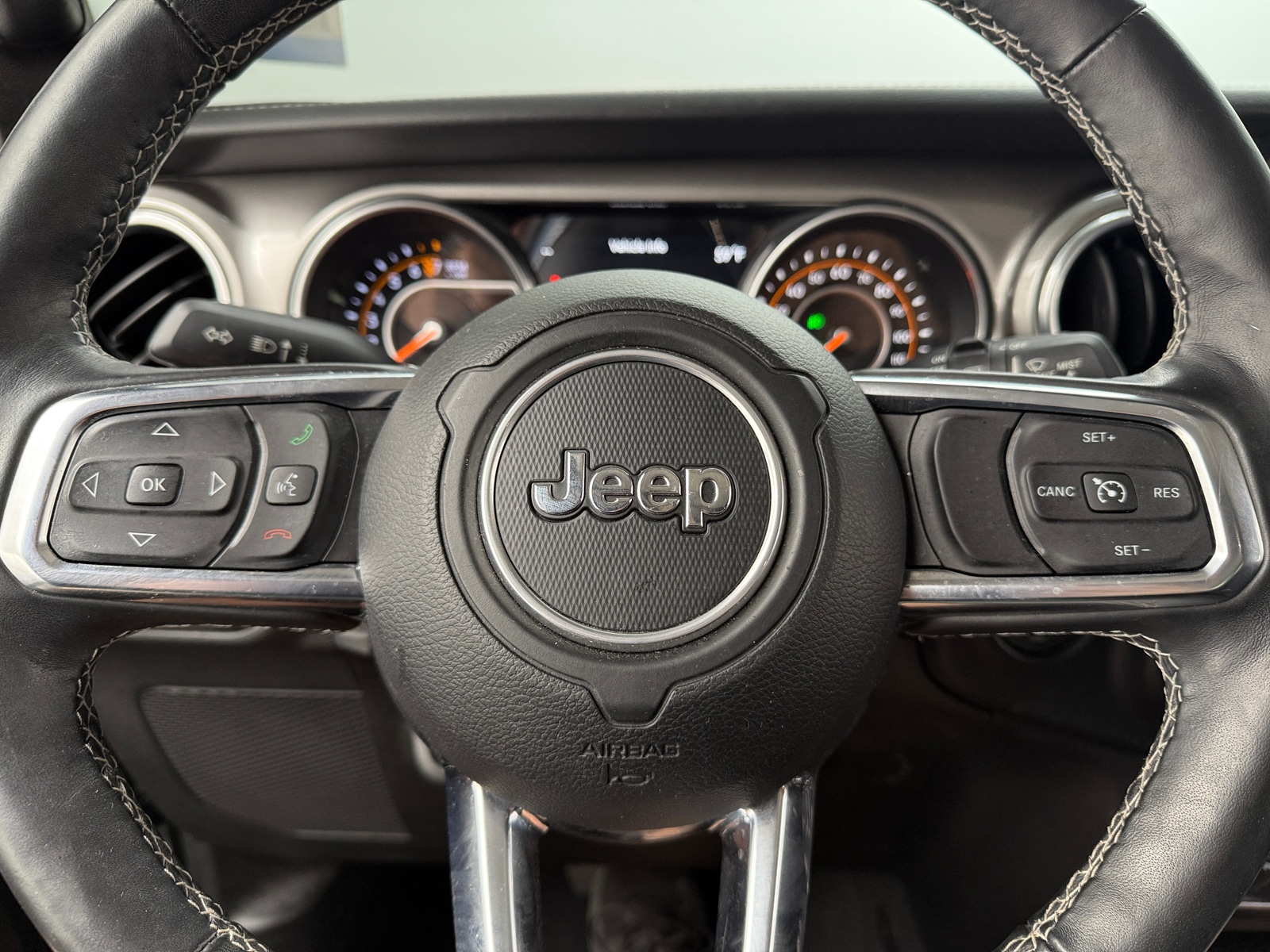 Thumbnail: 2018 Jeep Wrangler - 5