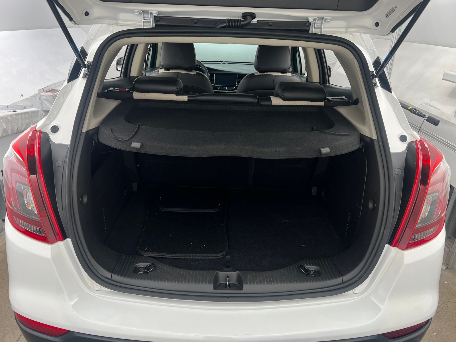 Thumbnail: 2019 Buick Encore - 7