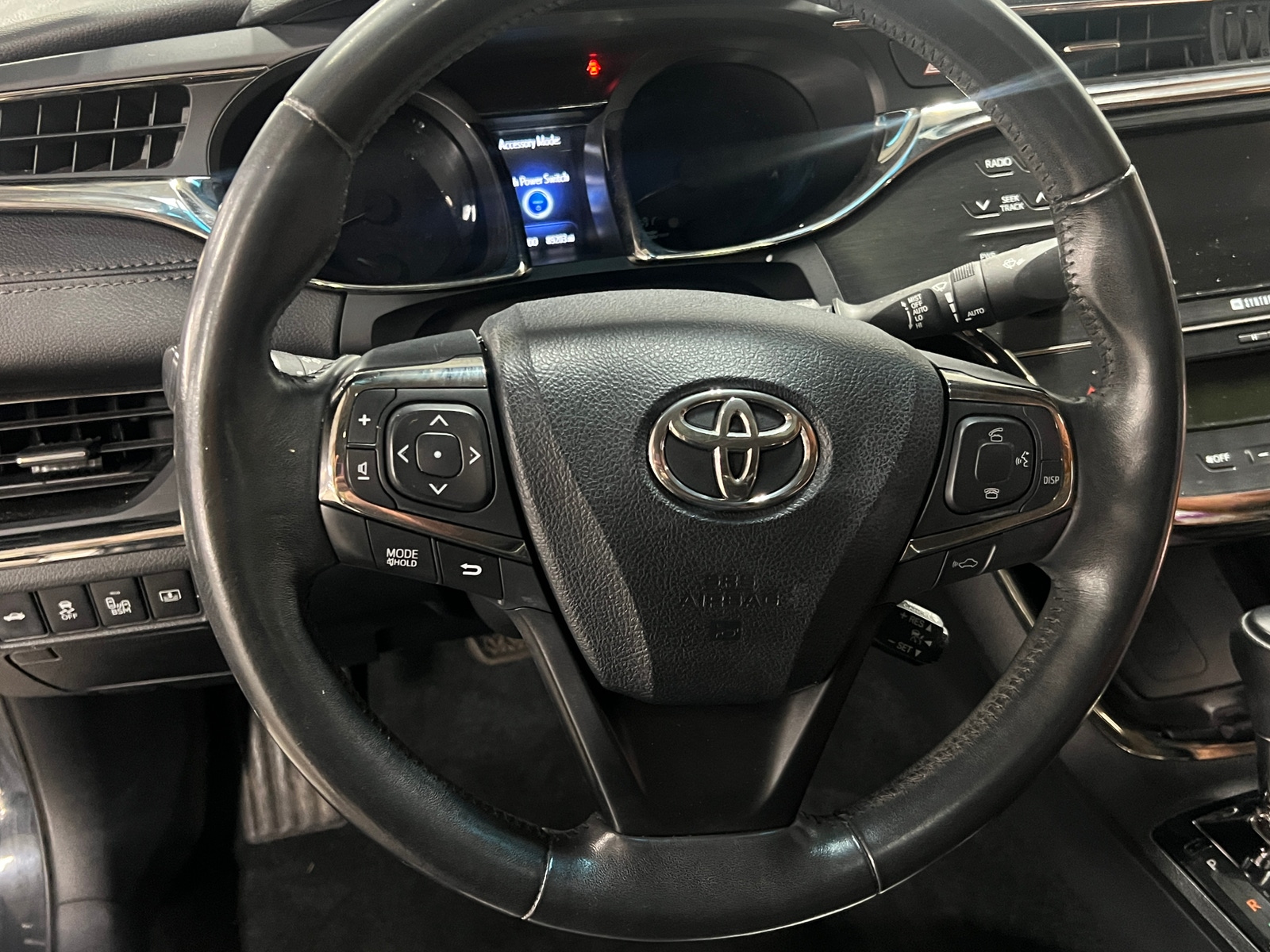 Thumbnail: 2013 Toyota Avalon - 4