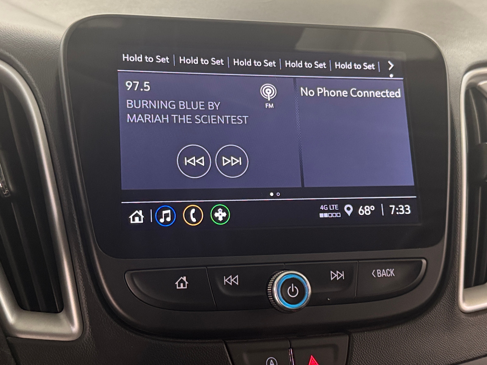 Thumbnail: 2024 Chevrolet Malibu - 4