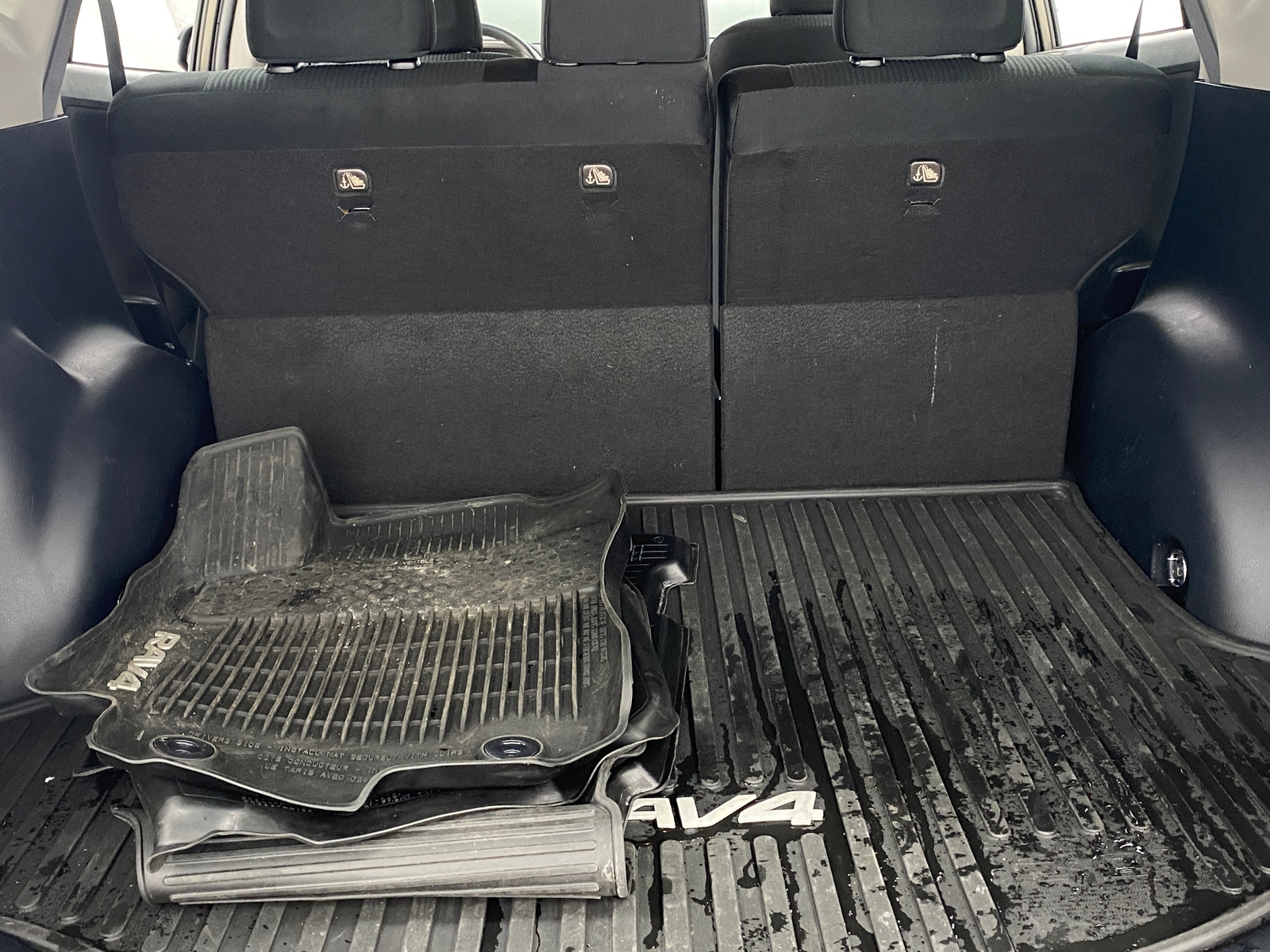 Thumbnail: 2014 Toyota RAV4 - 7