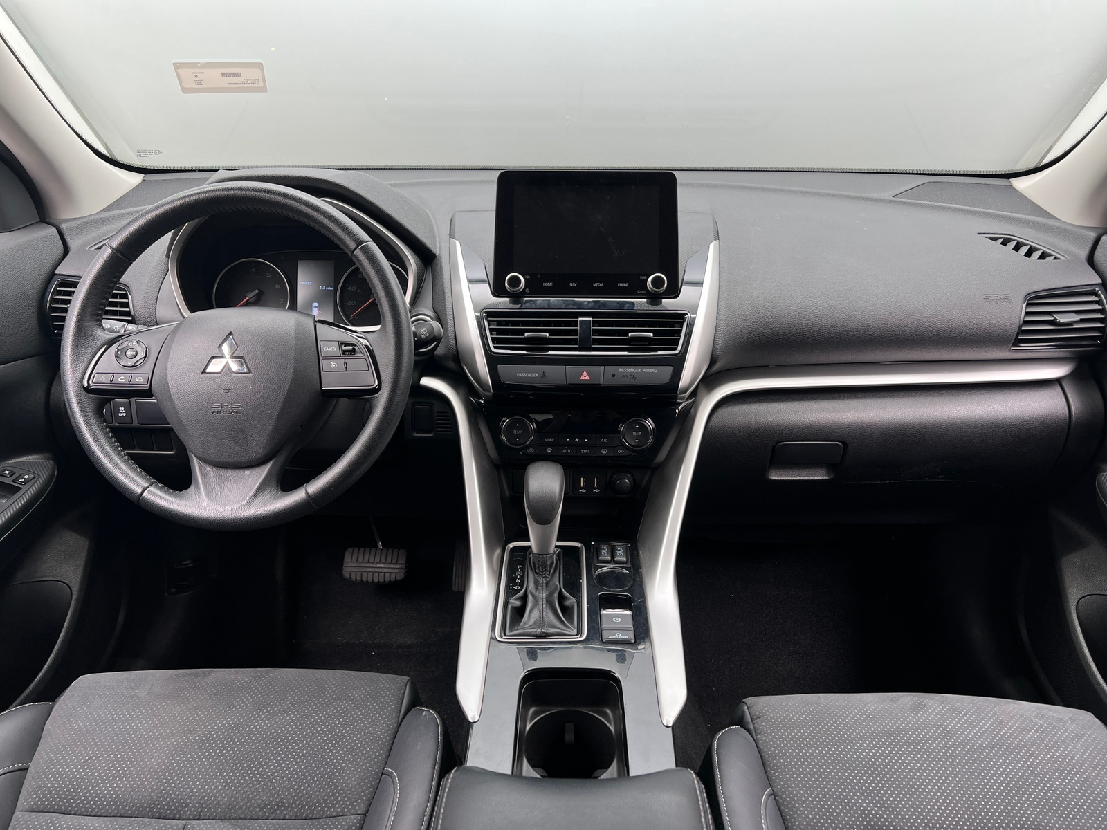 Thumbnail: 2022 Mitsubishi Eclipse Cross - 3