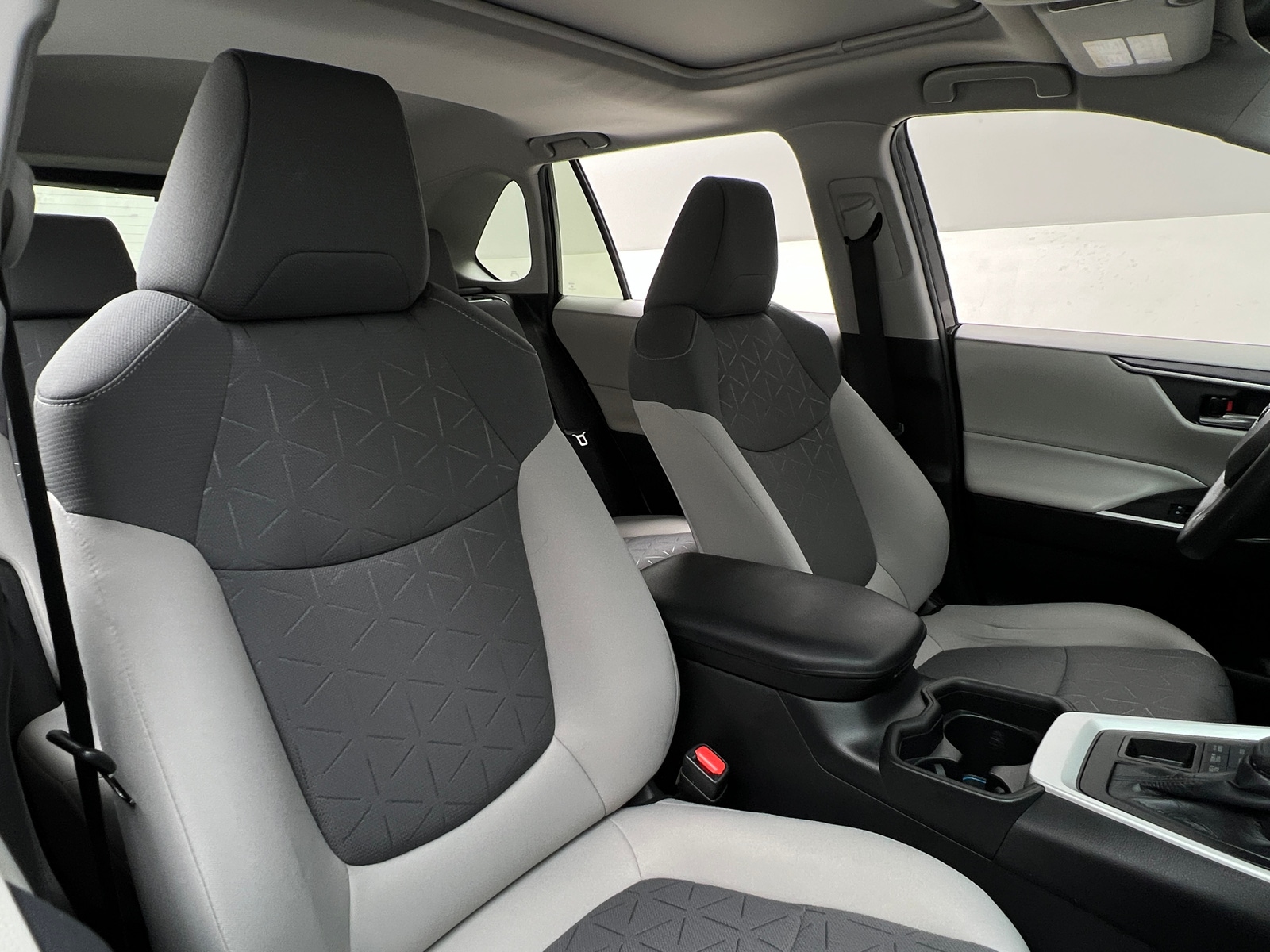Thumbnail: 2020 Toyota RAV4 - 2