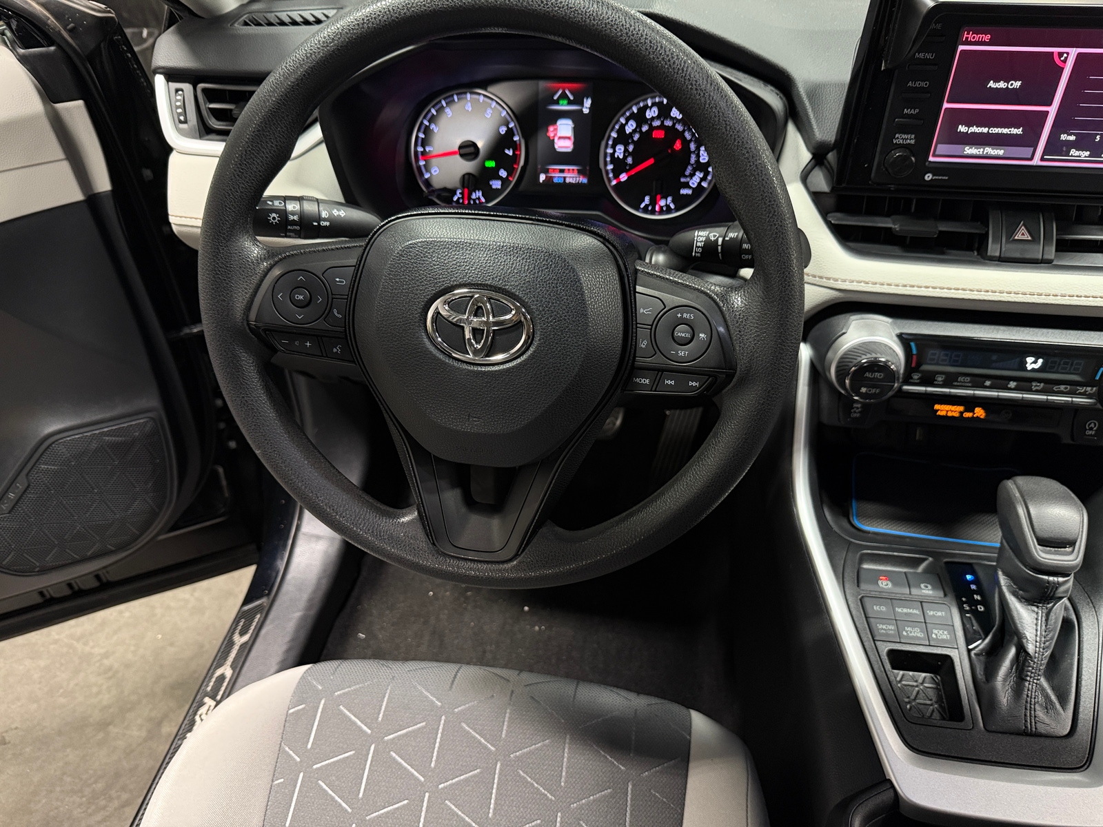 Thumbnail: 2020 Toyota RAV4 - 5