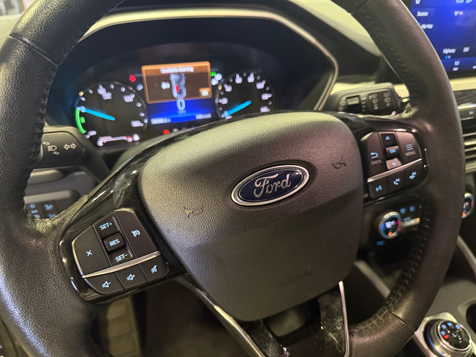 Thumbnail: 2021 Ford Escape - 4