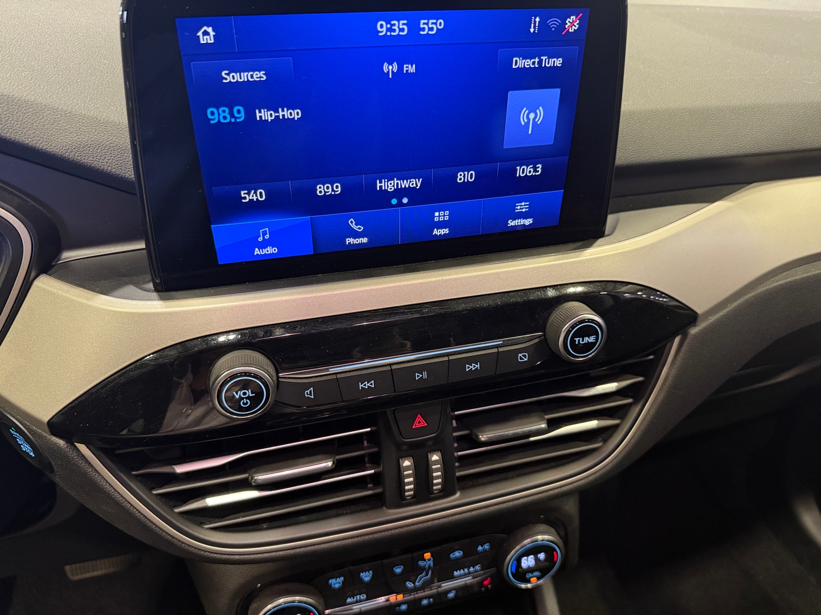 Thumbnail: 2021 Ford Escape - 3