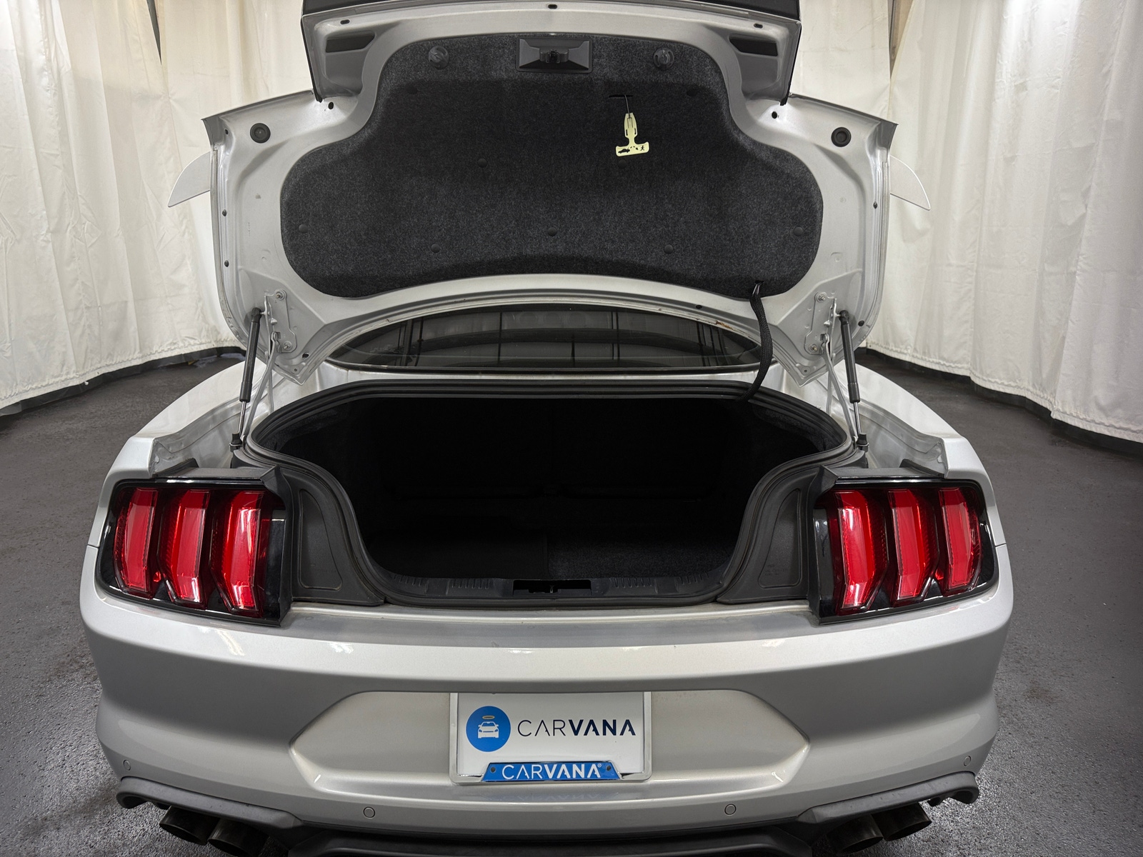 Thumbnail: 2019 Ford Mustang - 4