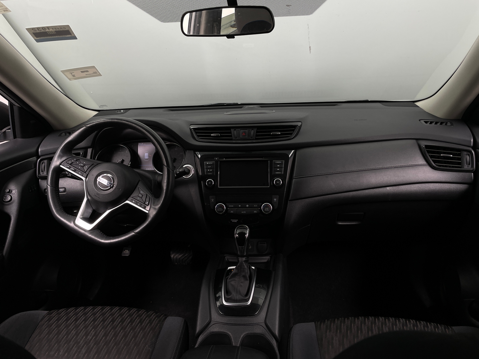 Thumbnail: 2018 Nissan Rogue - 3