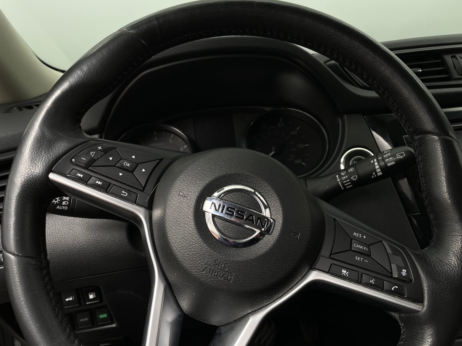 Thumbnail: 2018 Nissan Rogue - 5