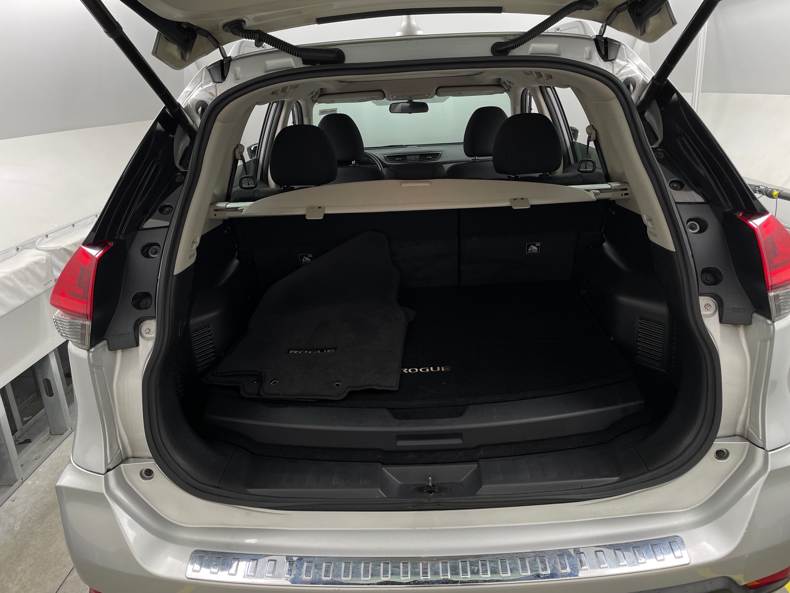 Thumbnail: 2018 Nissan Rogue - 7