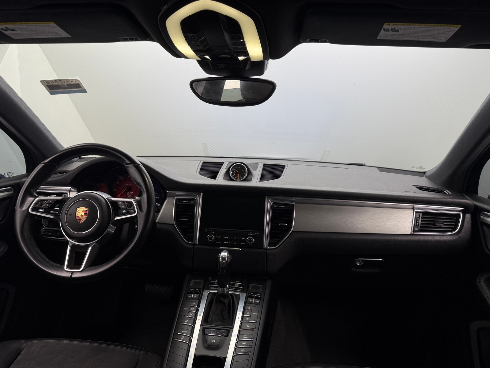 Thumbnail: 2017 Porsche Macan - 2