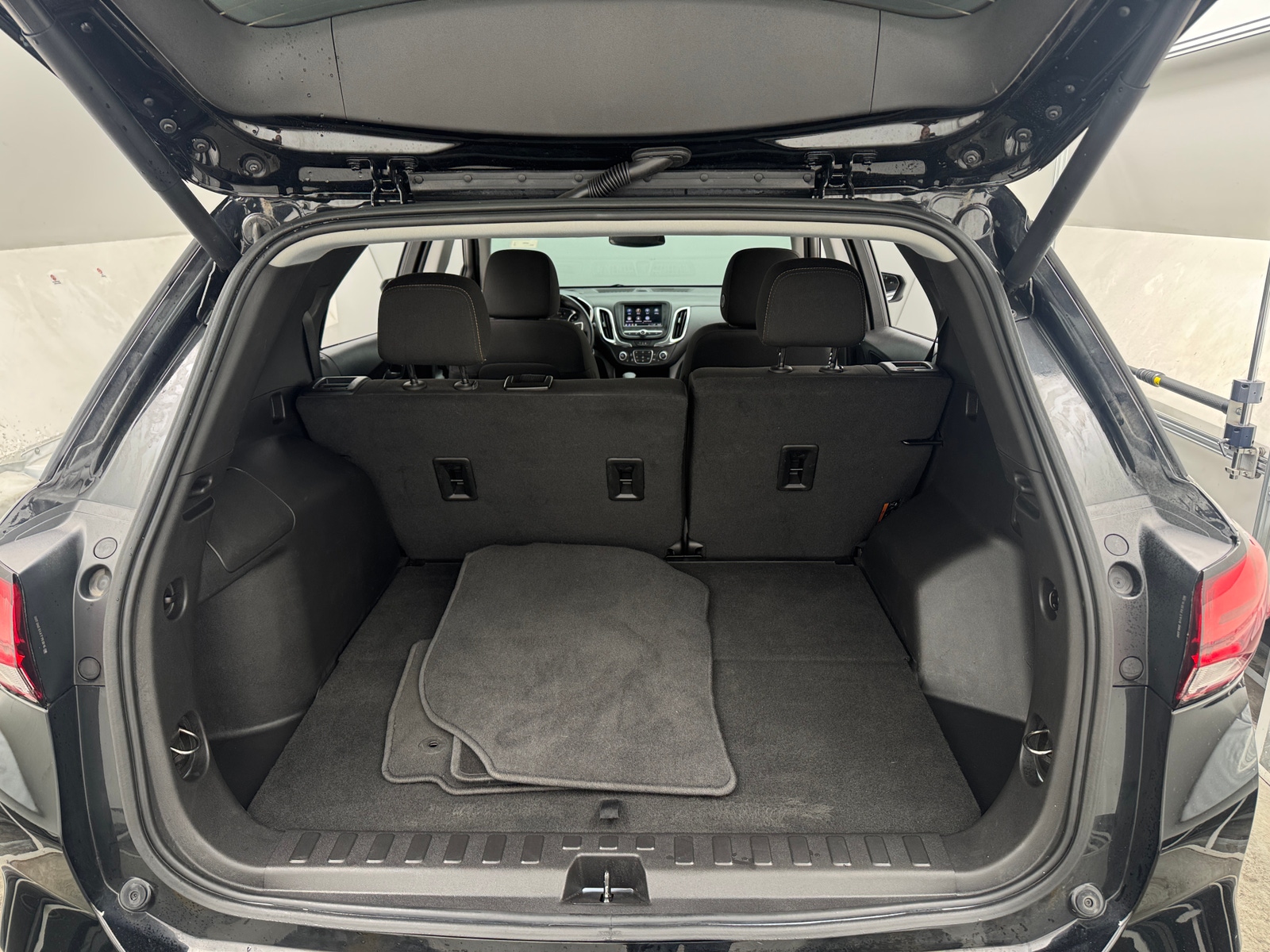 Thumbnail: 2023 Chevrolet Equinox - 7