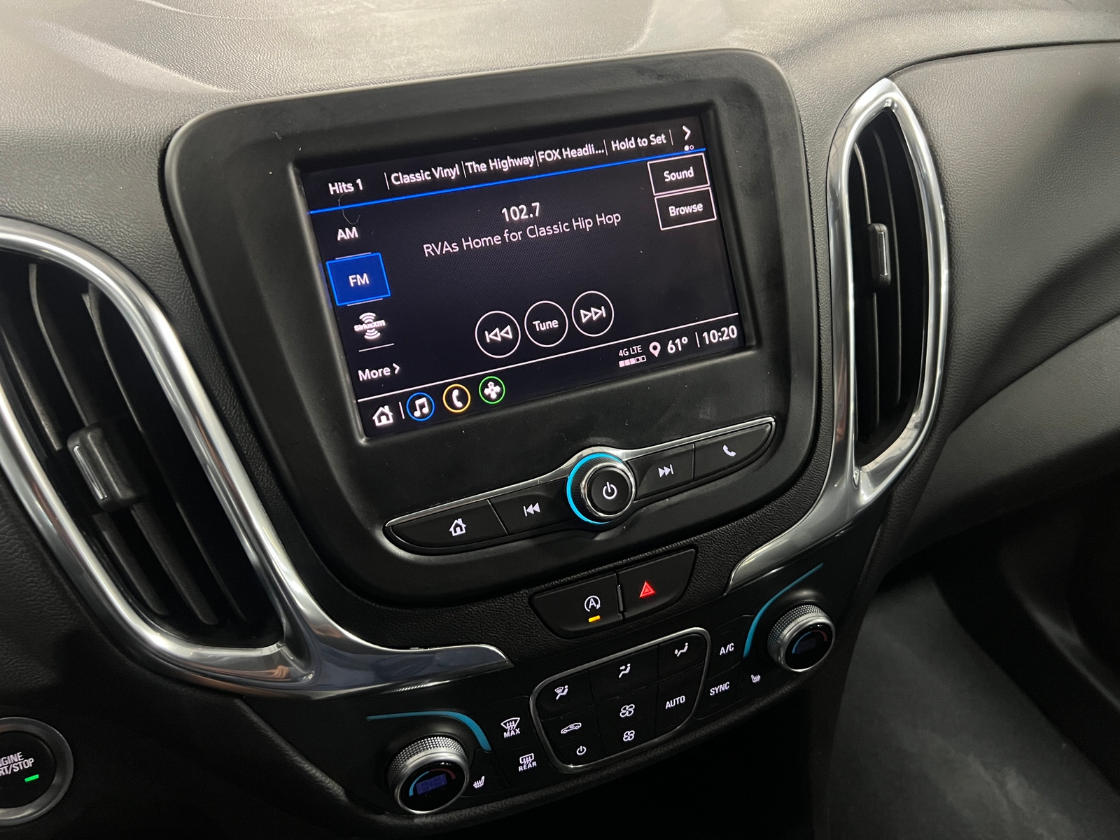 Thumbnail: 2023 Chevrolet Equinox - 4