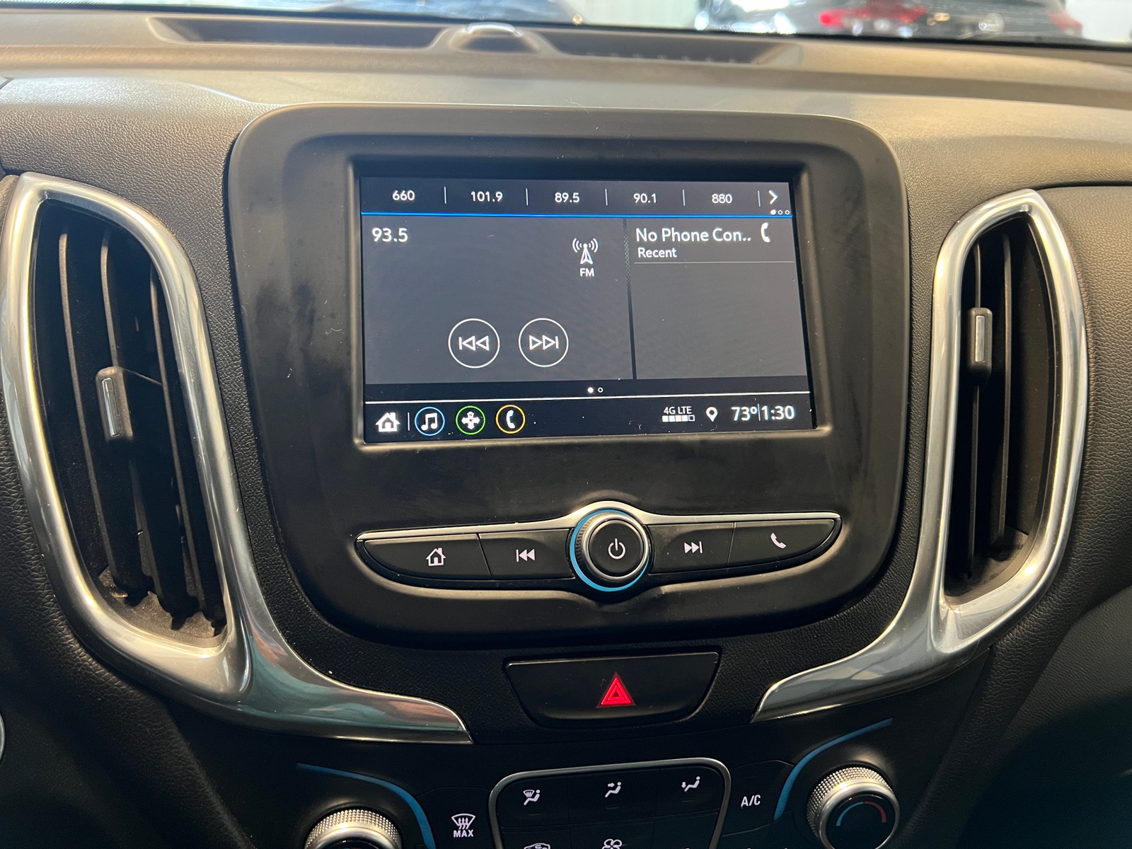 Thumbnail: 2019 Chevrolet Equinox - 4