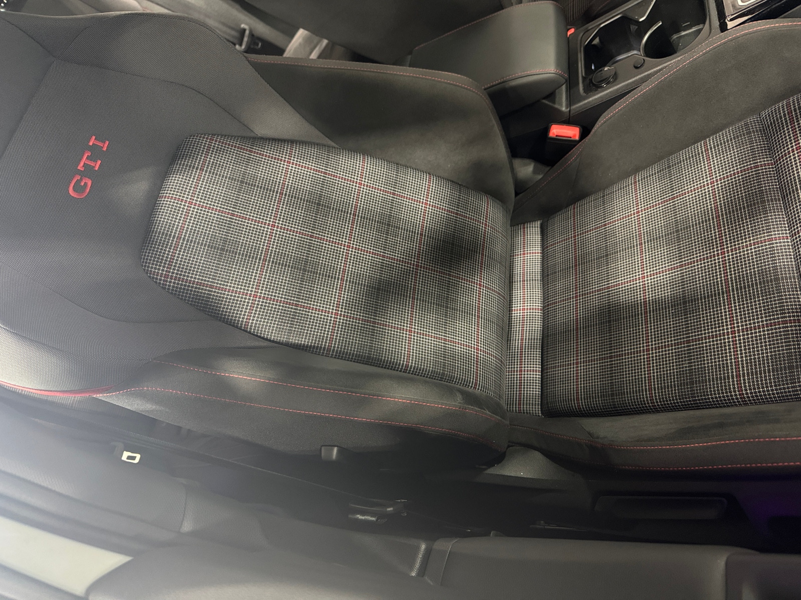 Thumbnail: 2024 Volkswagen Golf - 2