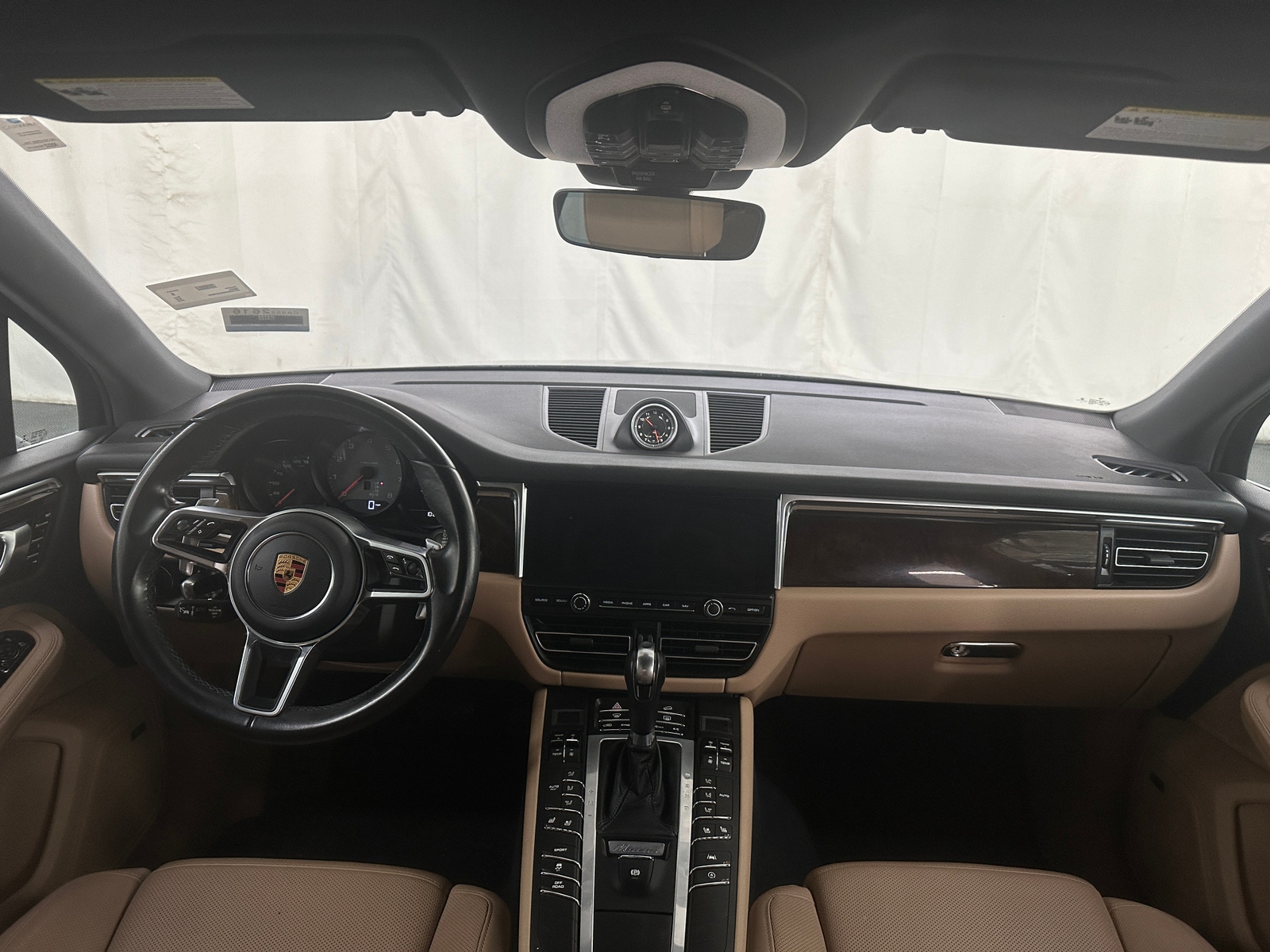 Thumbnail: 2019 Porsche Macan - 2