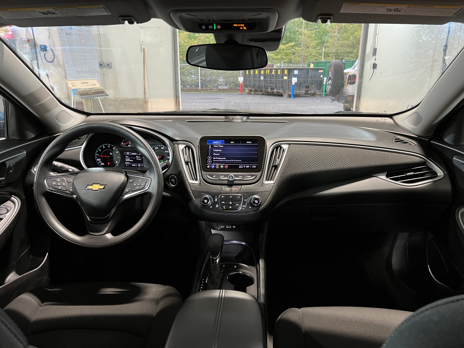 Thumbnail: 2024 Chevrolet Malibu - 3