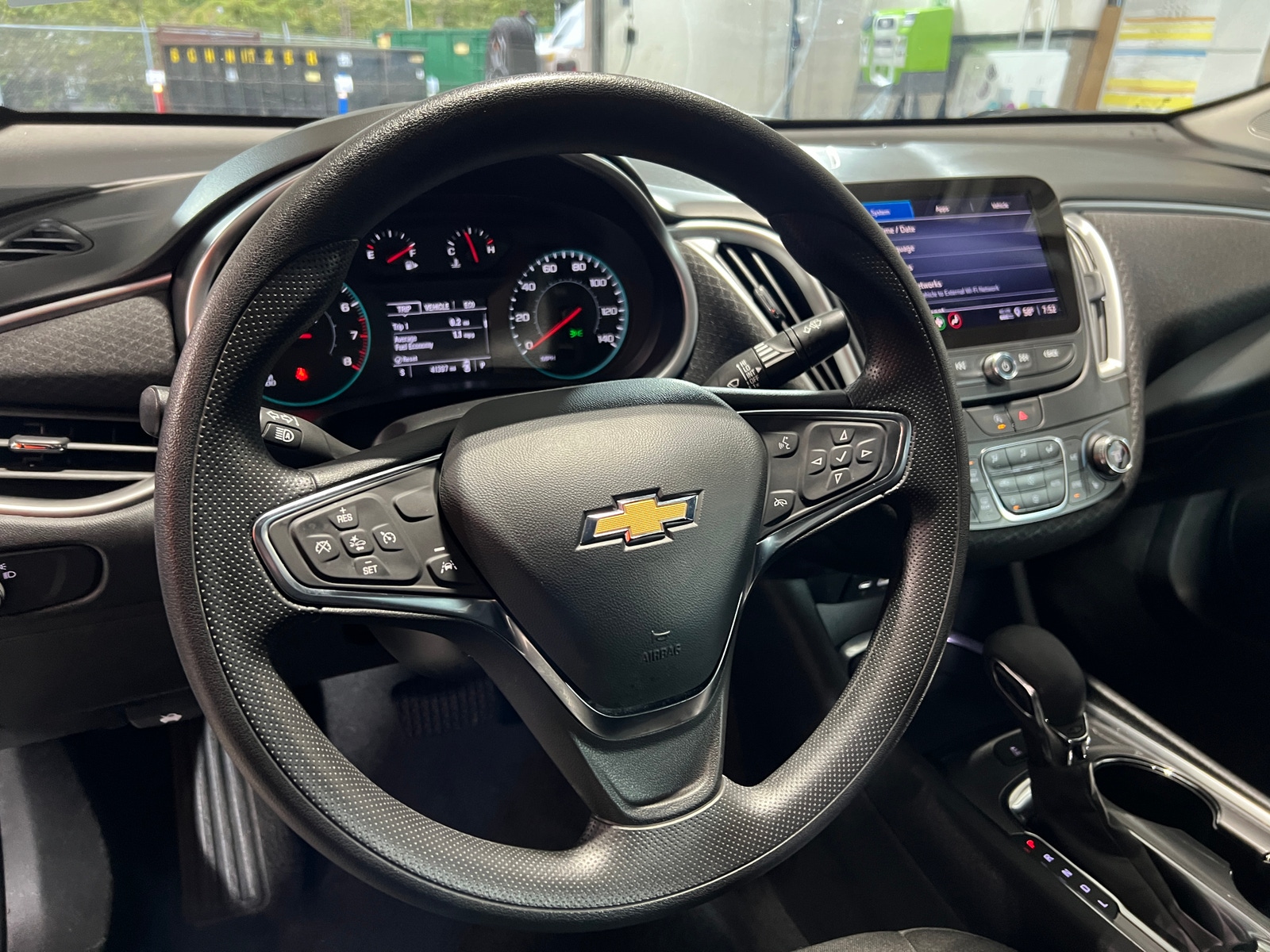 Thumbnail: 2024 Chevrolet Malibu - 5