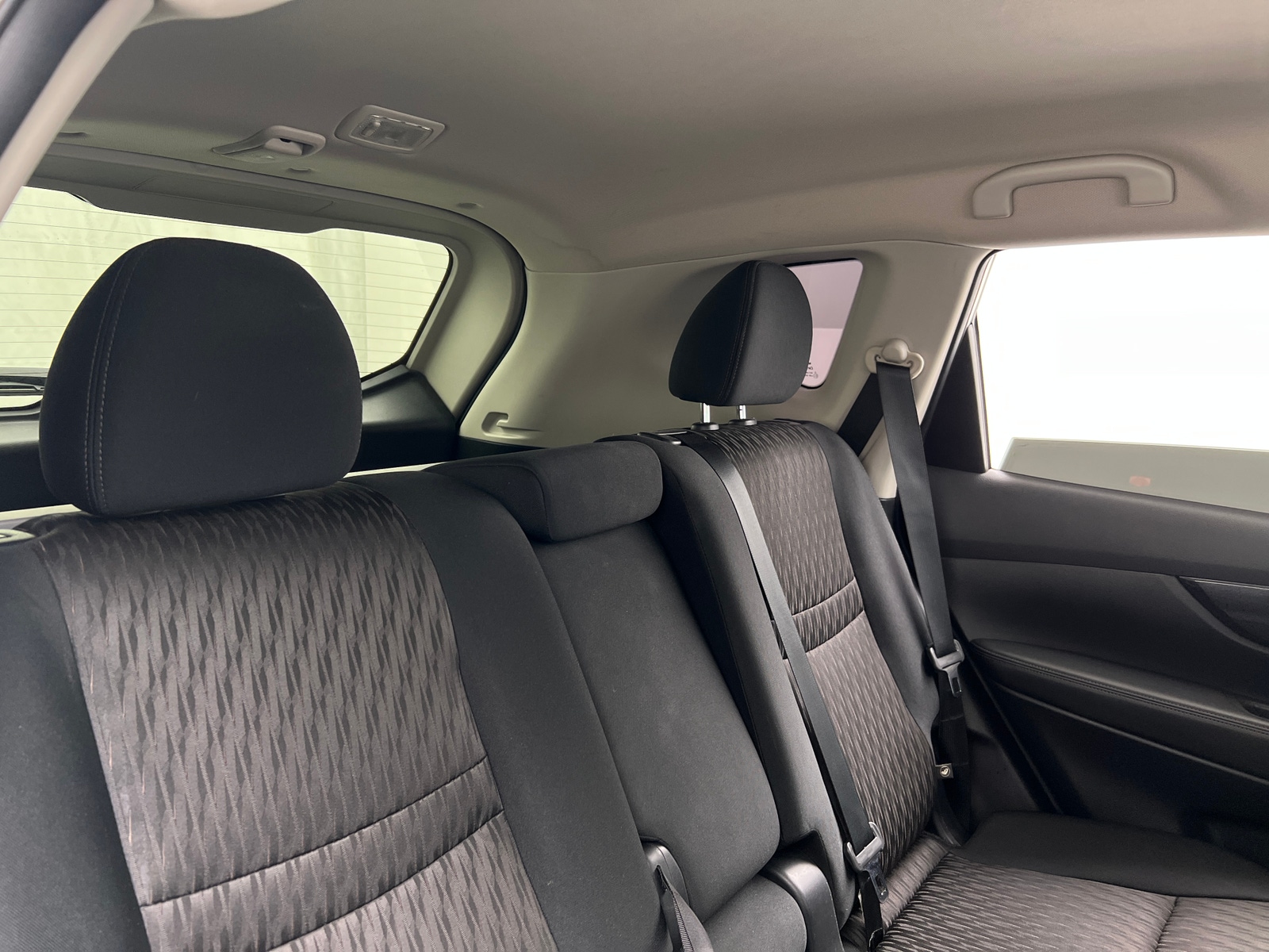 Thumbnail: 2017 Nissan Rogue - 6