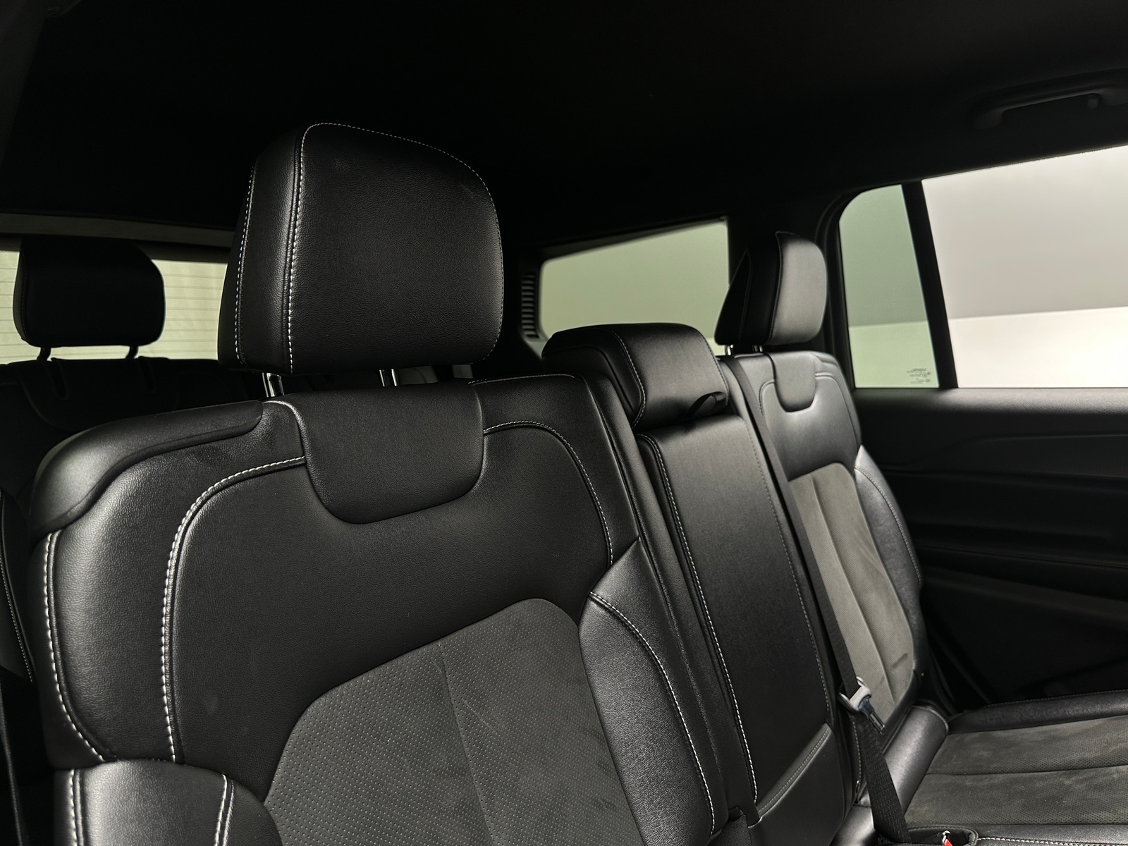 Thumbnail: 2024 Jeep Grand Cherokee L - 5
